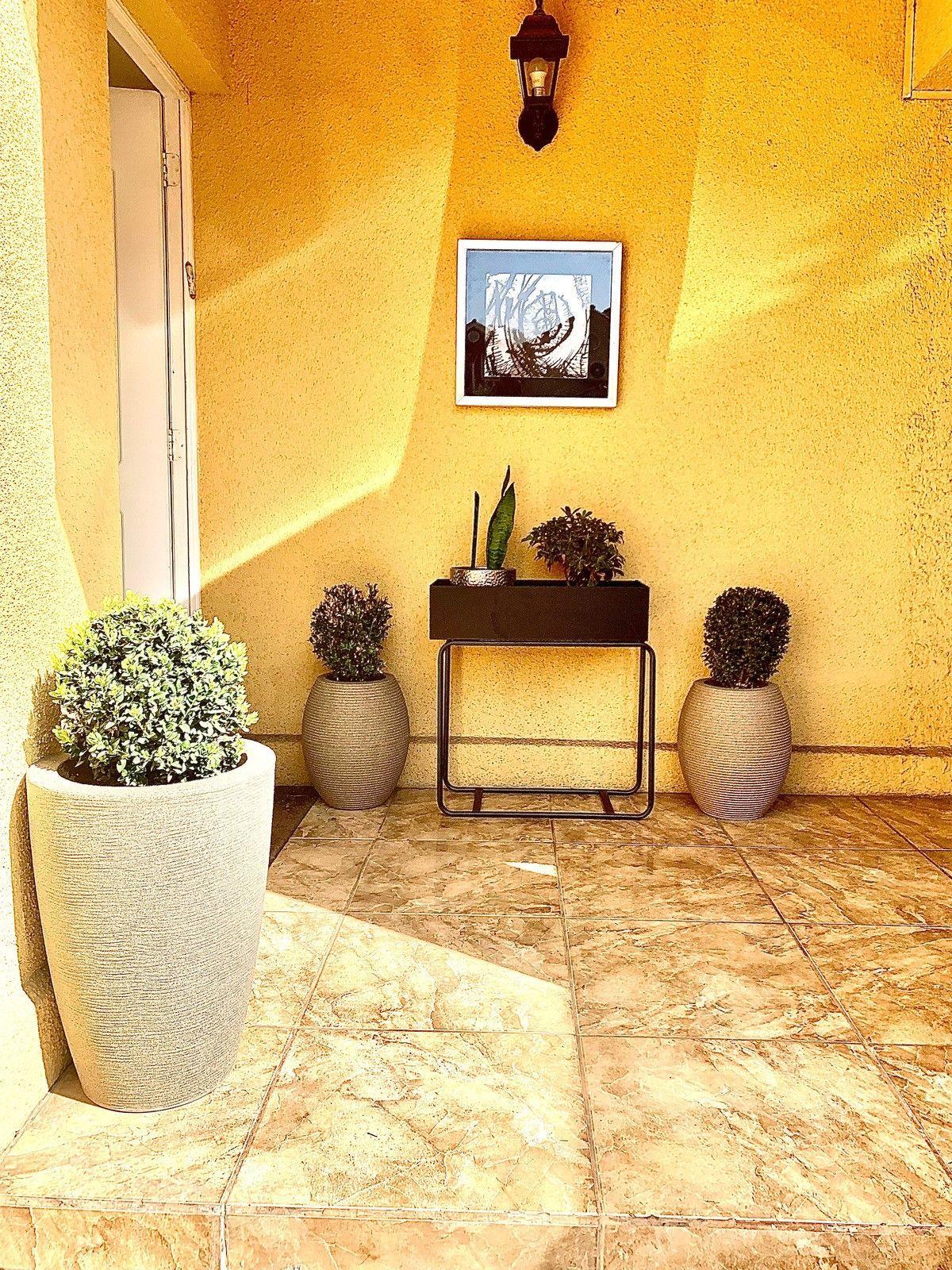 Jardinera o portamacetero de hierro -2