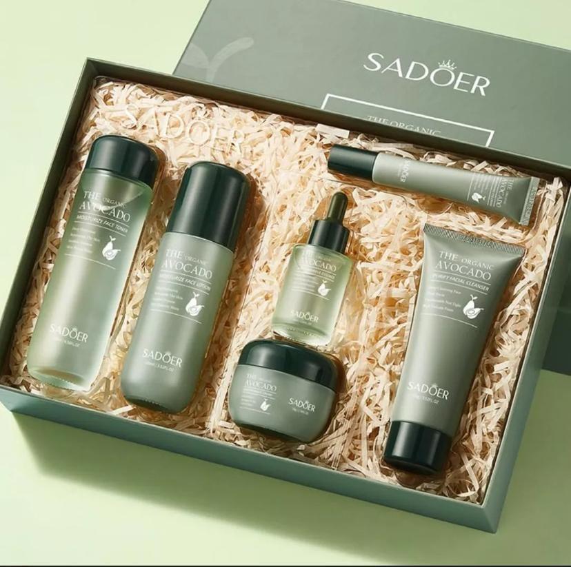 ORGANIC AVOCADO MOISTURIZING SIX-PIECE SET:-4