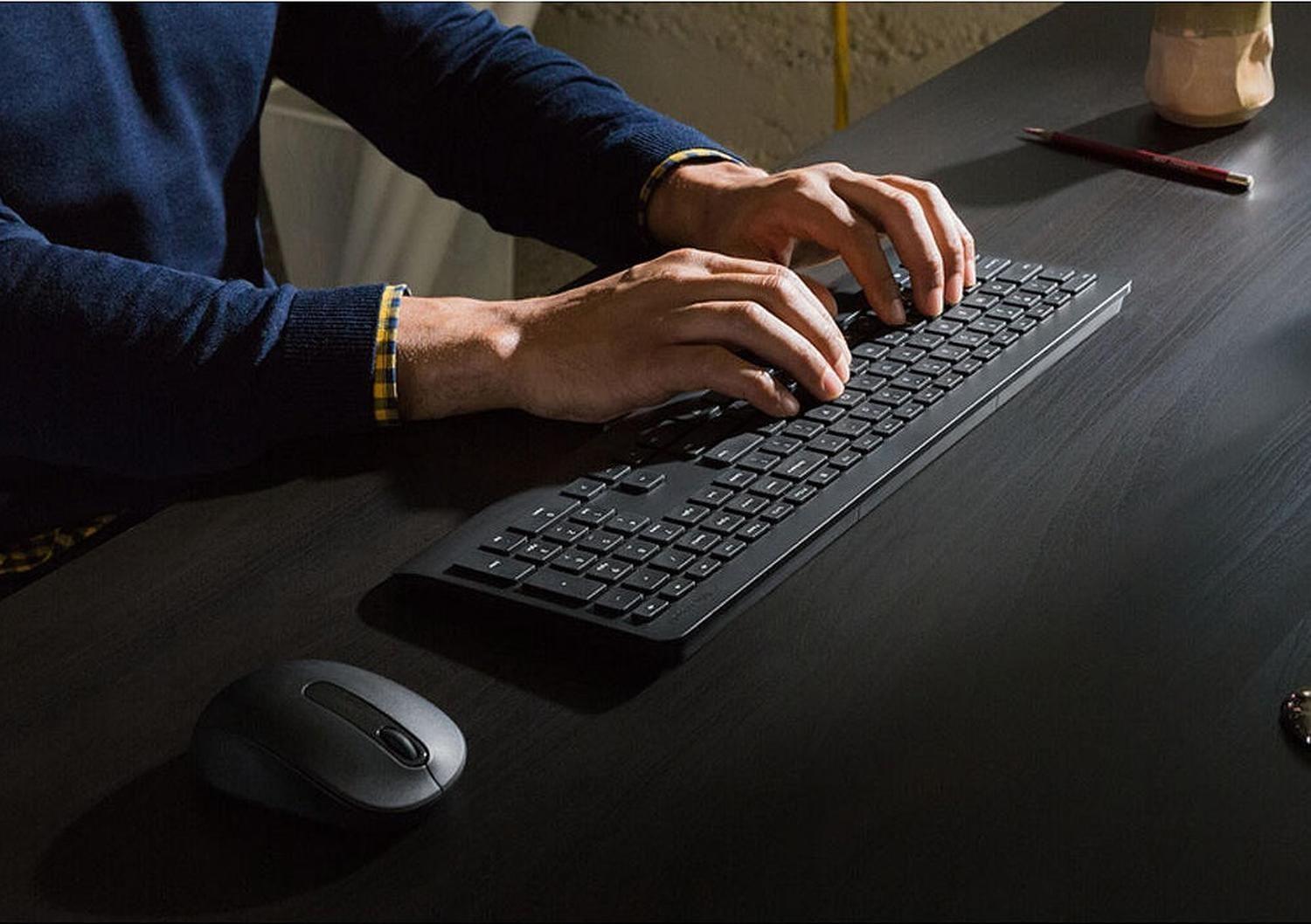 Teclado Microsoft Wireless Desktop 900-1