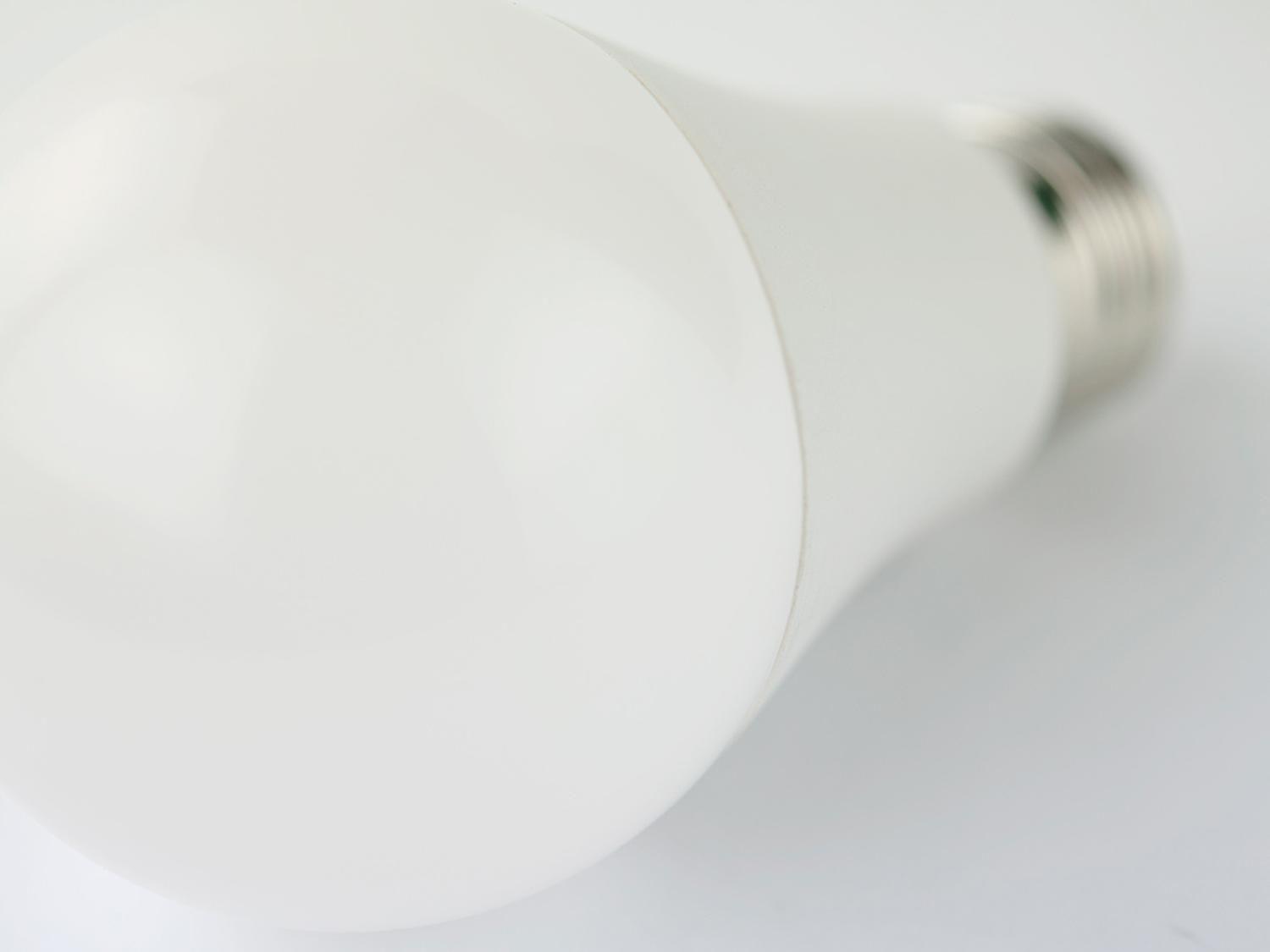 Kit de ampolletas inteligentes Nexxt Wi-Fi 220V Blancas-1