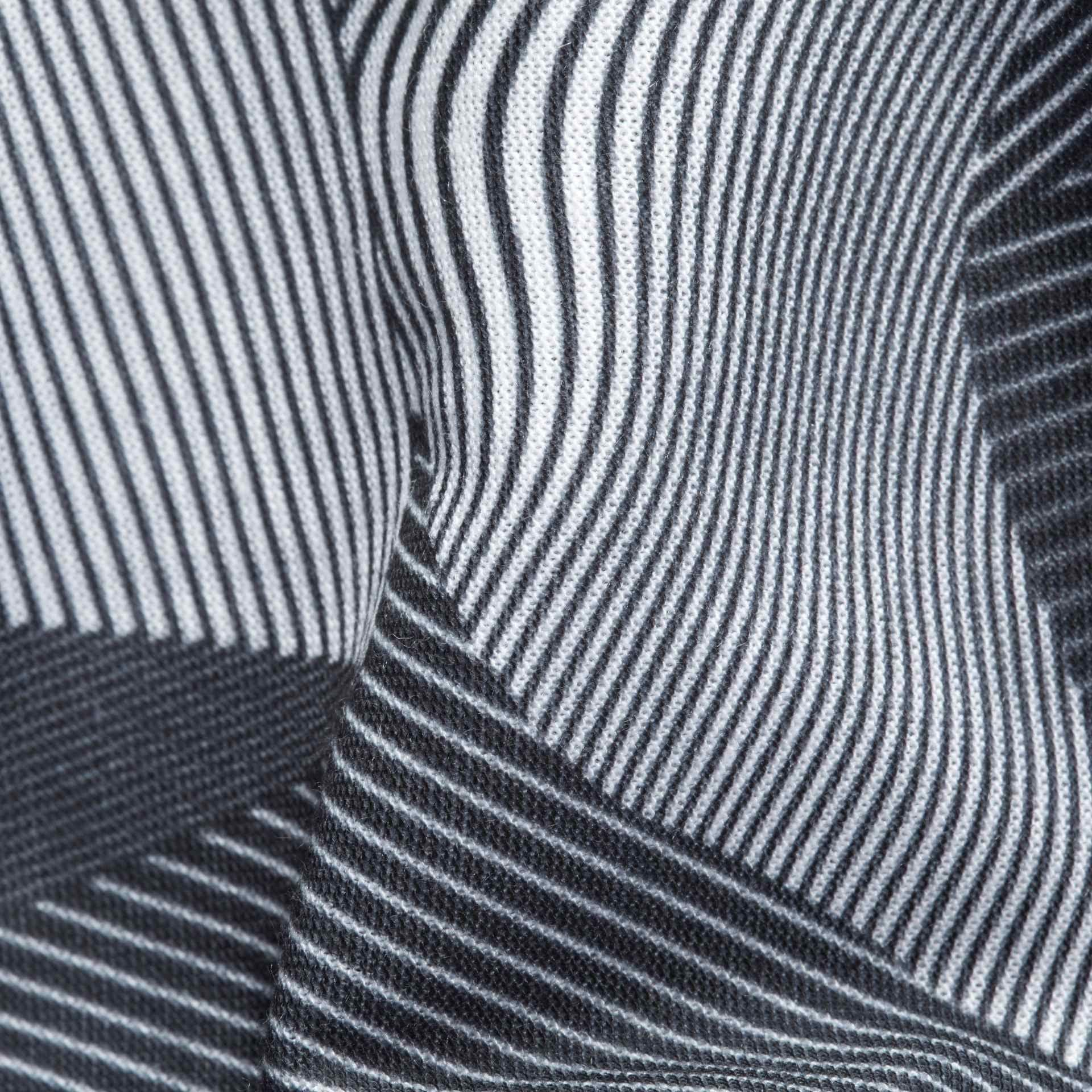 Cuello Mammut Unisex Neck Gaiter Gris-1