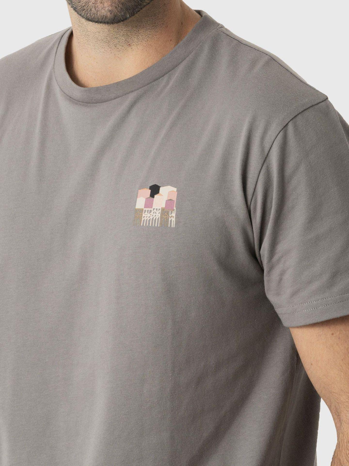 Polera Kivül Hombre Postales Reciclada Gris-4