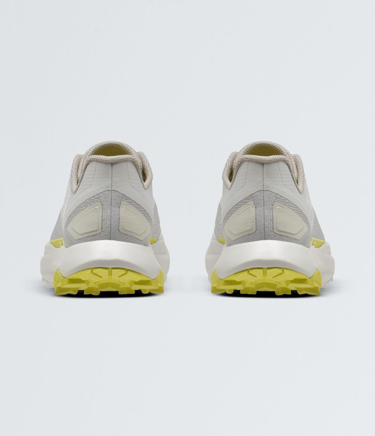 Zapatilla Vectiv Infinite 3 Hombre Gris-1