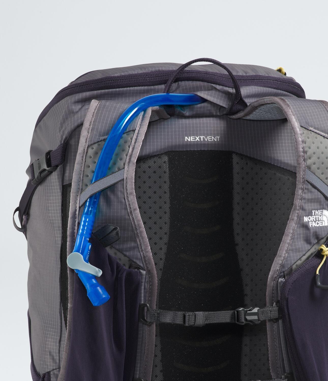Mochila Trekking Trail Lite 24L Mujer Gris-1