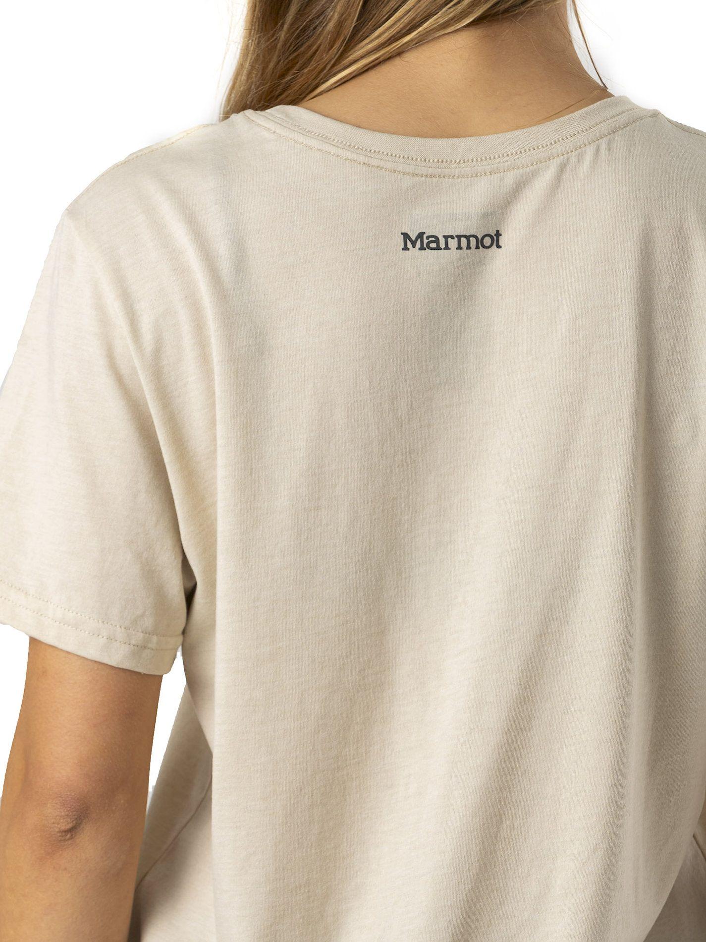 Polera Marmot Mujer Chest Logo Tee Beige-4