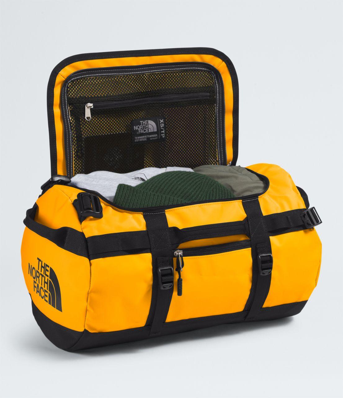 Bolso Base Camp Duffel  Amarillo-2