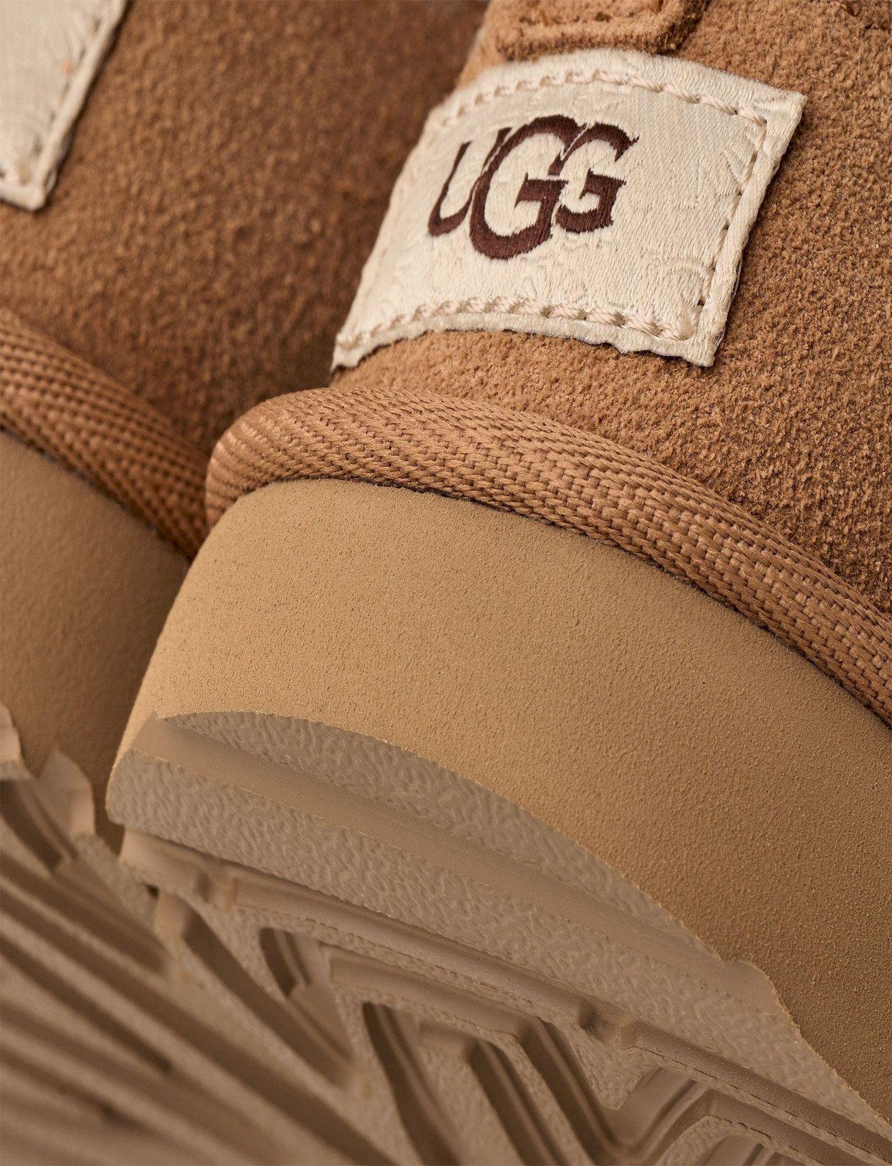 Botas Ugg Kids Classic Micro Café-4