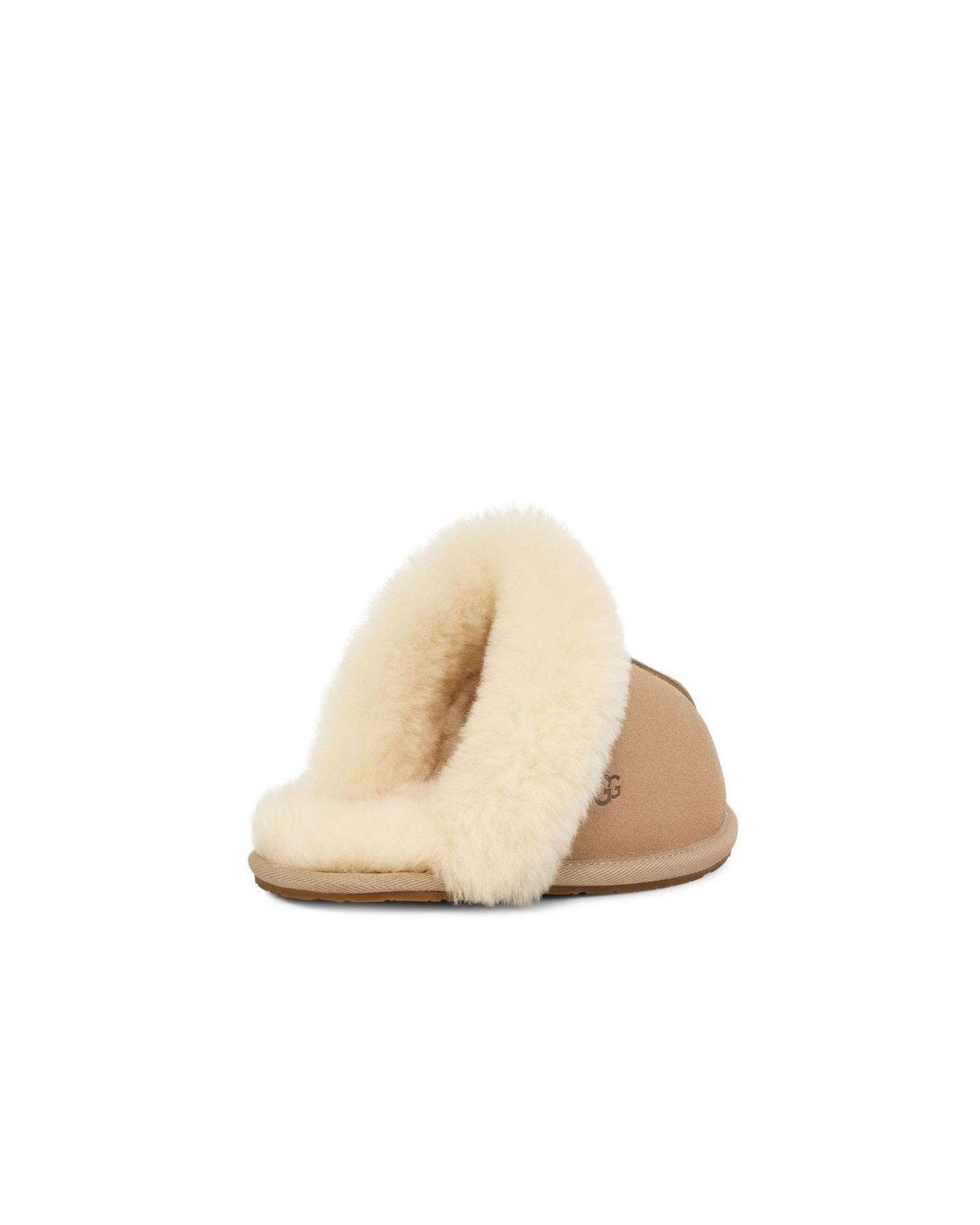 Pantufla UGG Mujer Scuffette II UGSAN Café-2