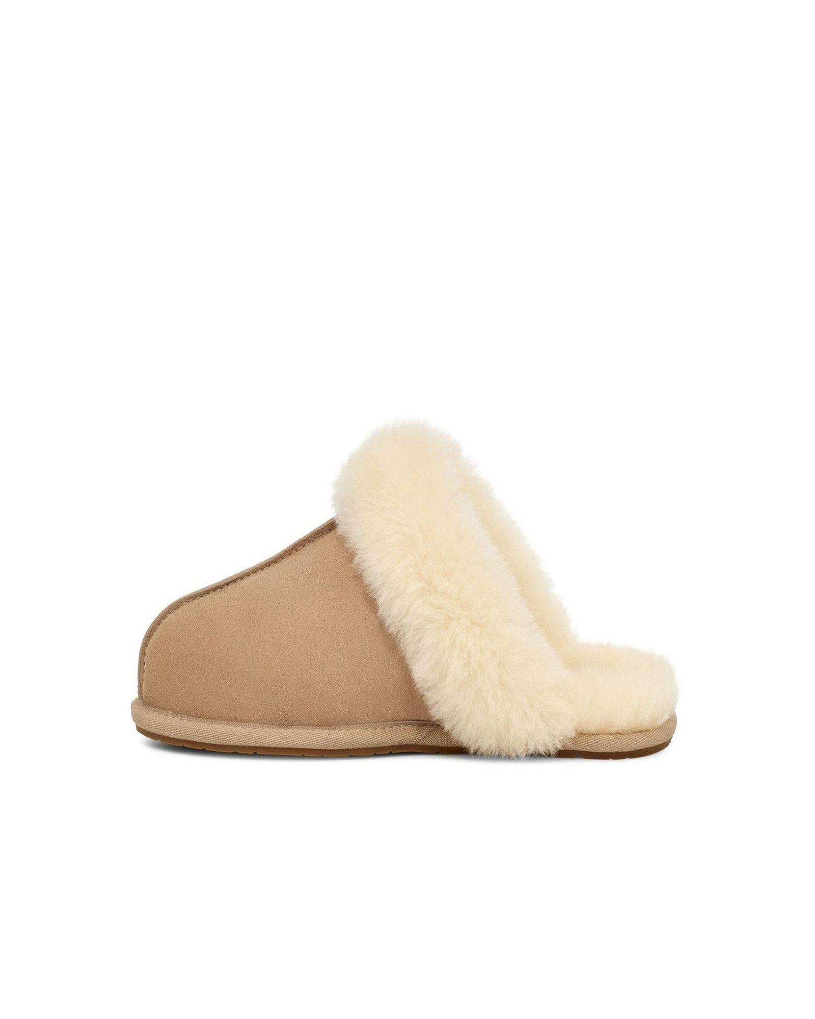 Pantufla UGG Mujer Scuffette II UGSAN Café-3