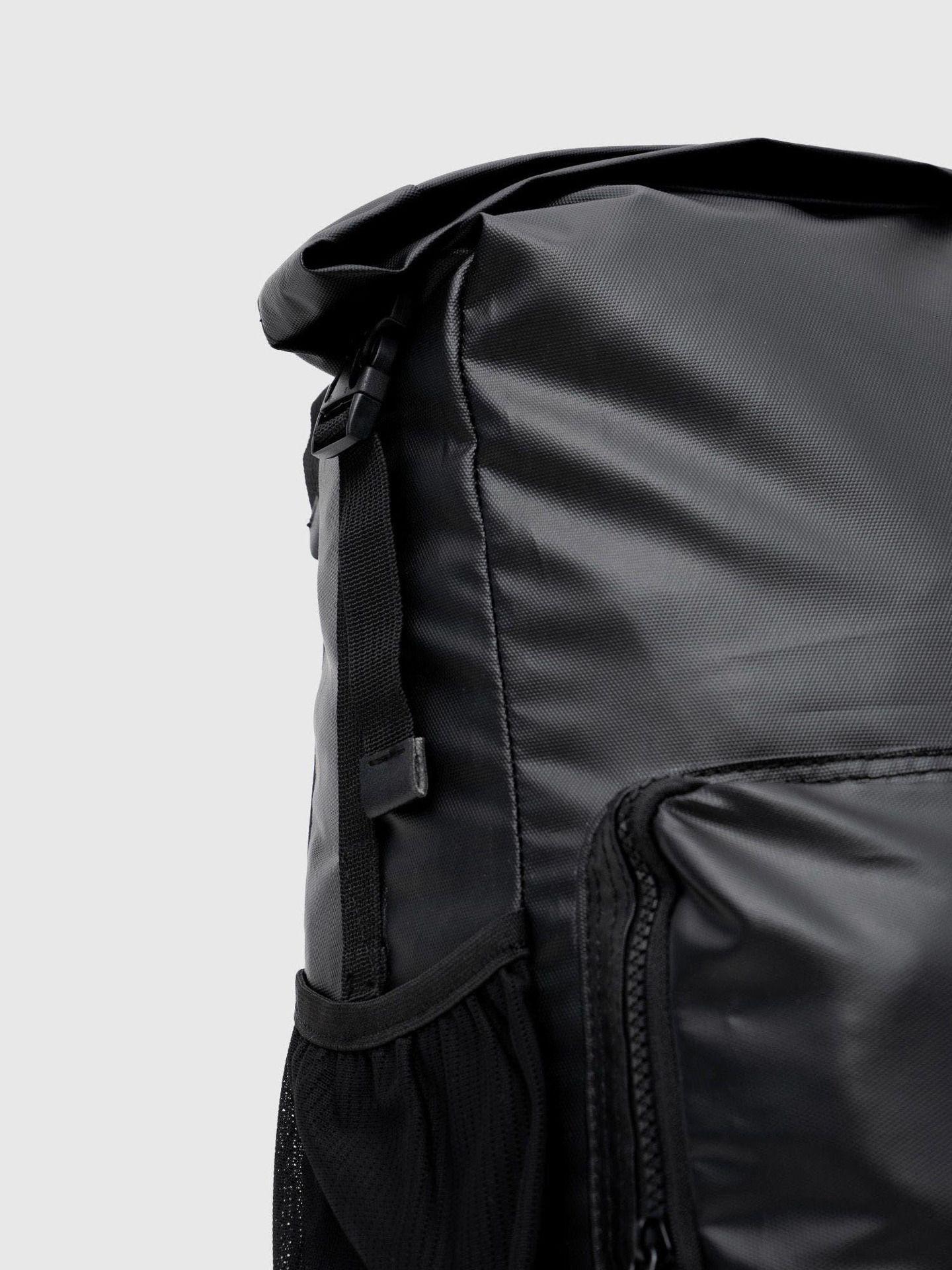 Mochila Kivül Unisex New Essential Negro-4