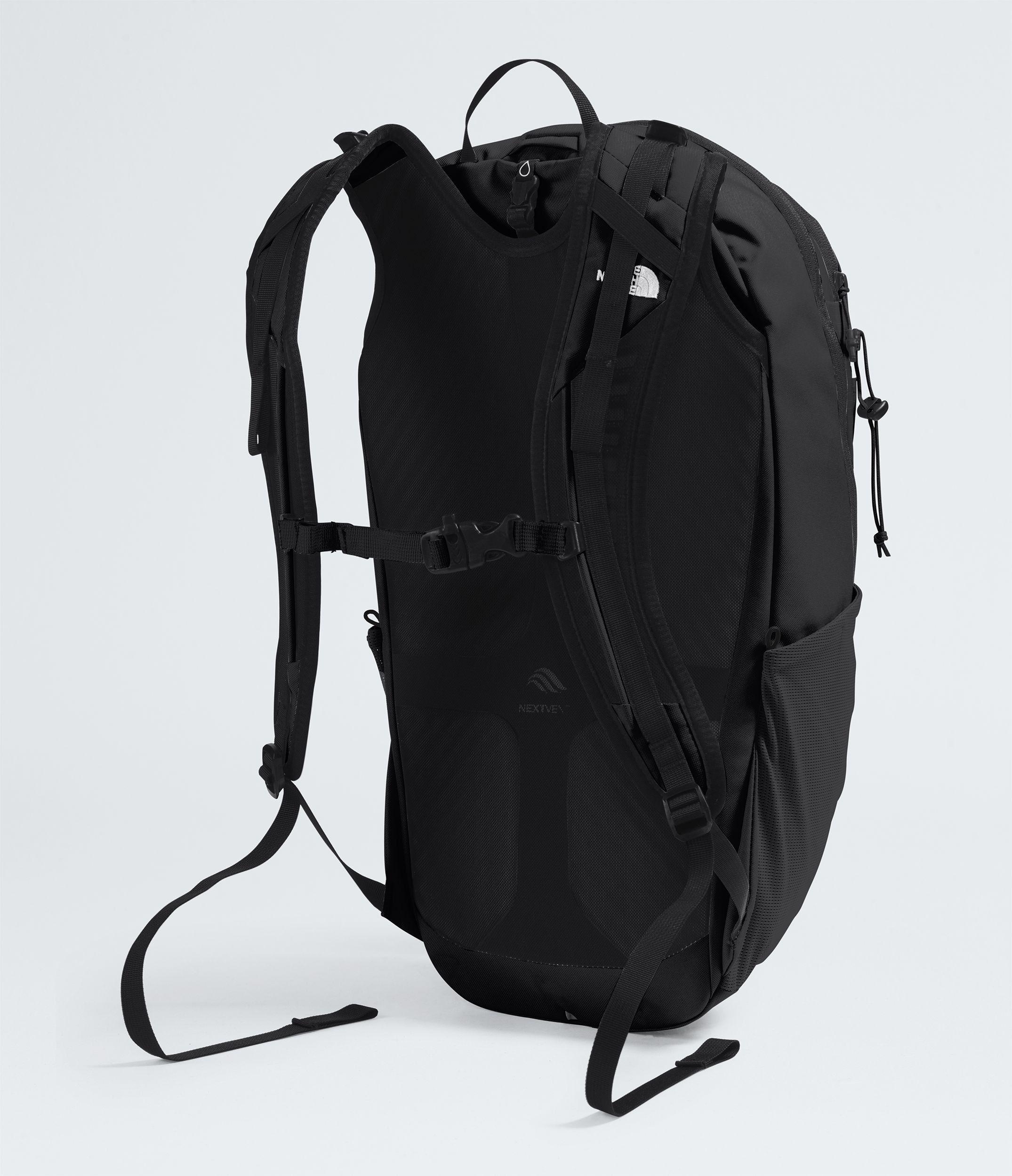 Mochila The North Face Unisex Trekking Basin 18L Negro-1