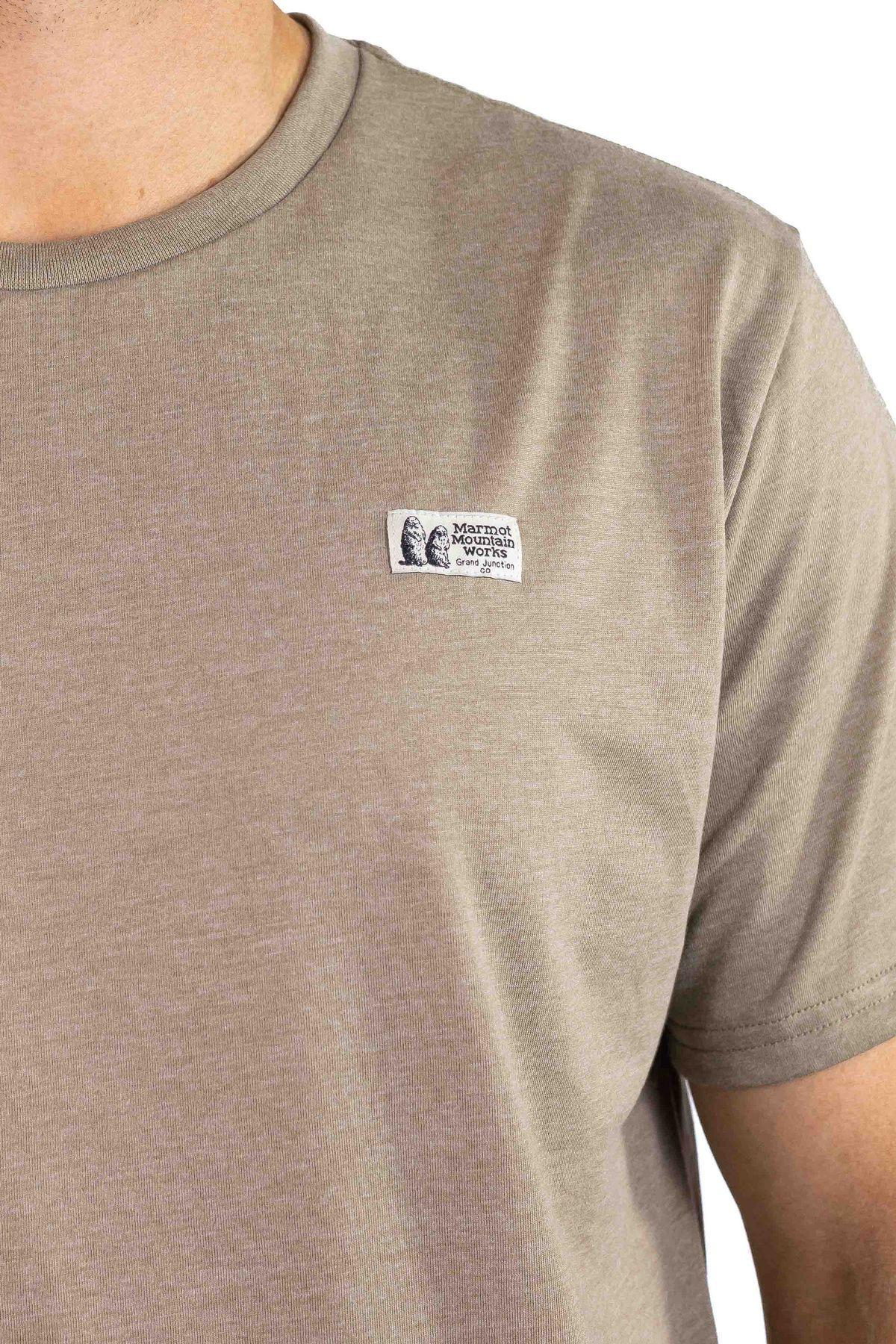 Polera Marmot Hombre Chest Label Tee Café-3