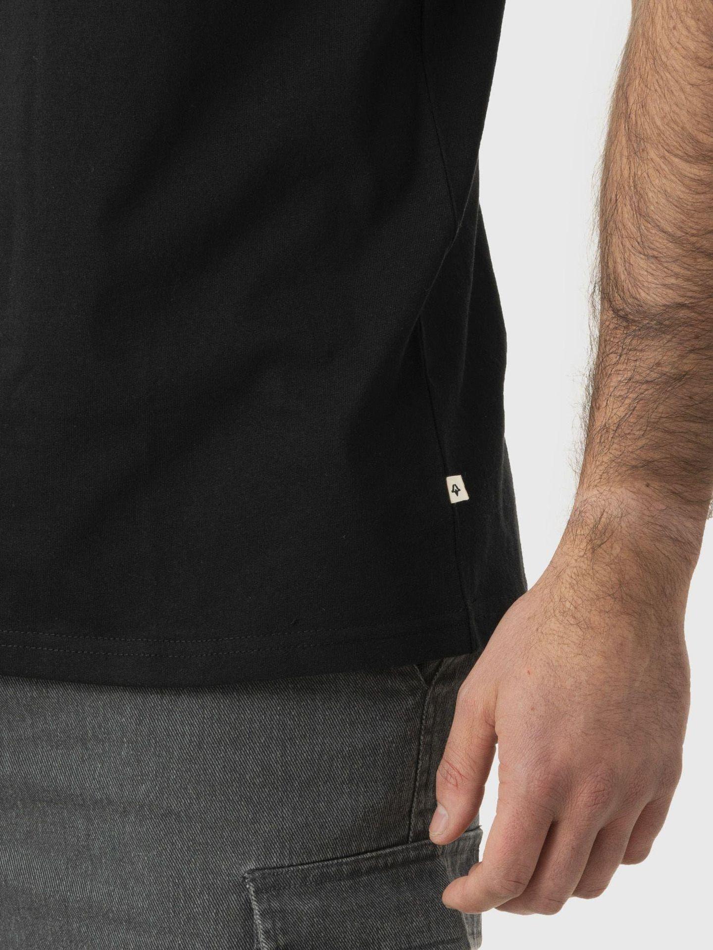 Polera Kivül Hombre Logo Reciclada KV001 Negro-4