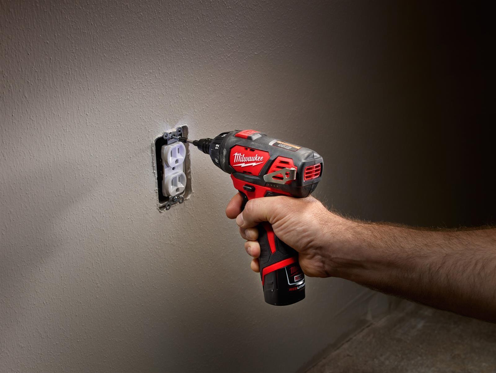 Atornillador Inalambrico Milwaukee M12 2401-22-4