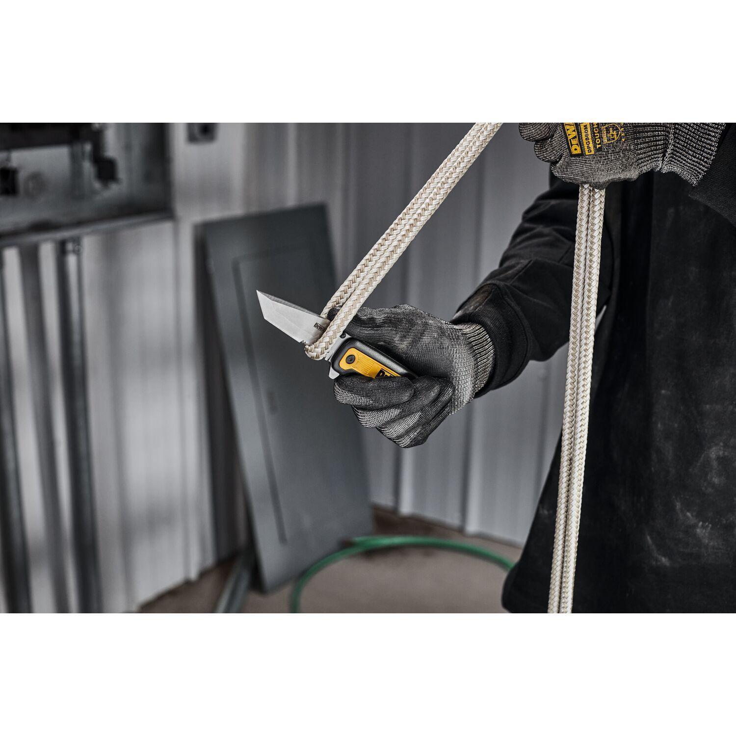 Navaja de bolsillo con dientes de sierra DEWALT DWHT10994-5