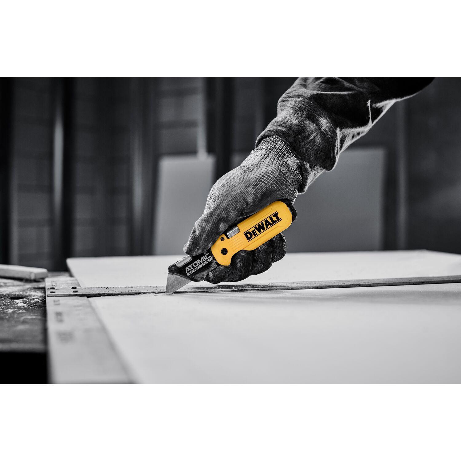 Cuchillo plegable ATOMIC COMPACT SERIES DEWALT DWHT10990-5