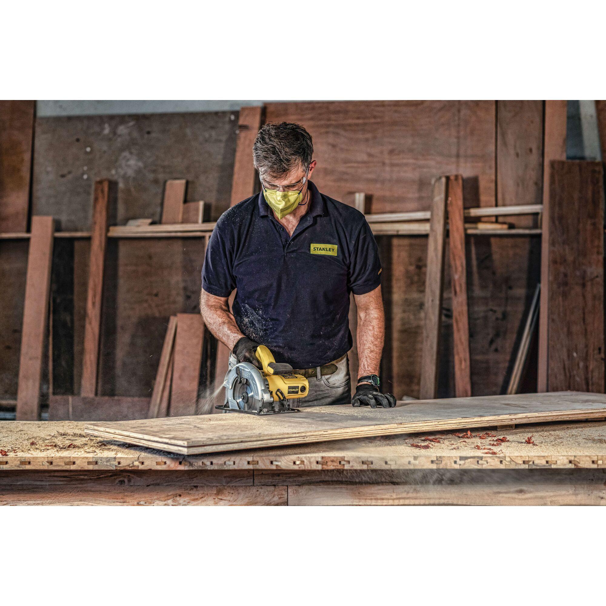 Sierra circular 7-1/4' 1600W Stanley SC16-B2C-3
