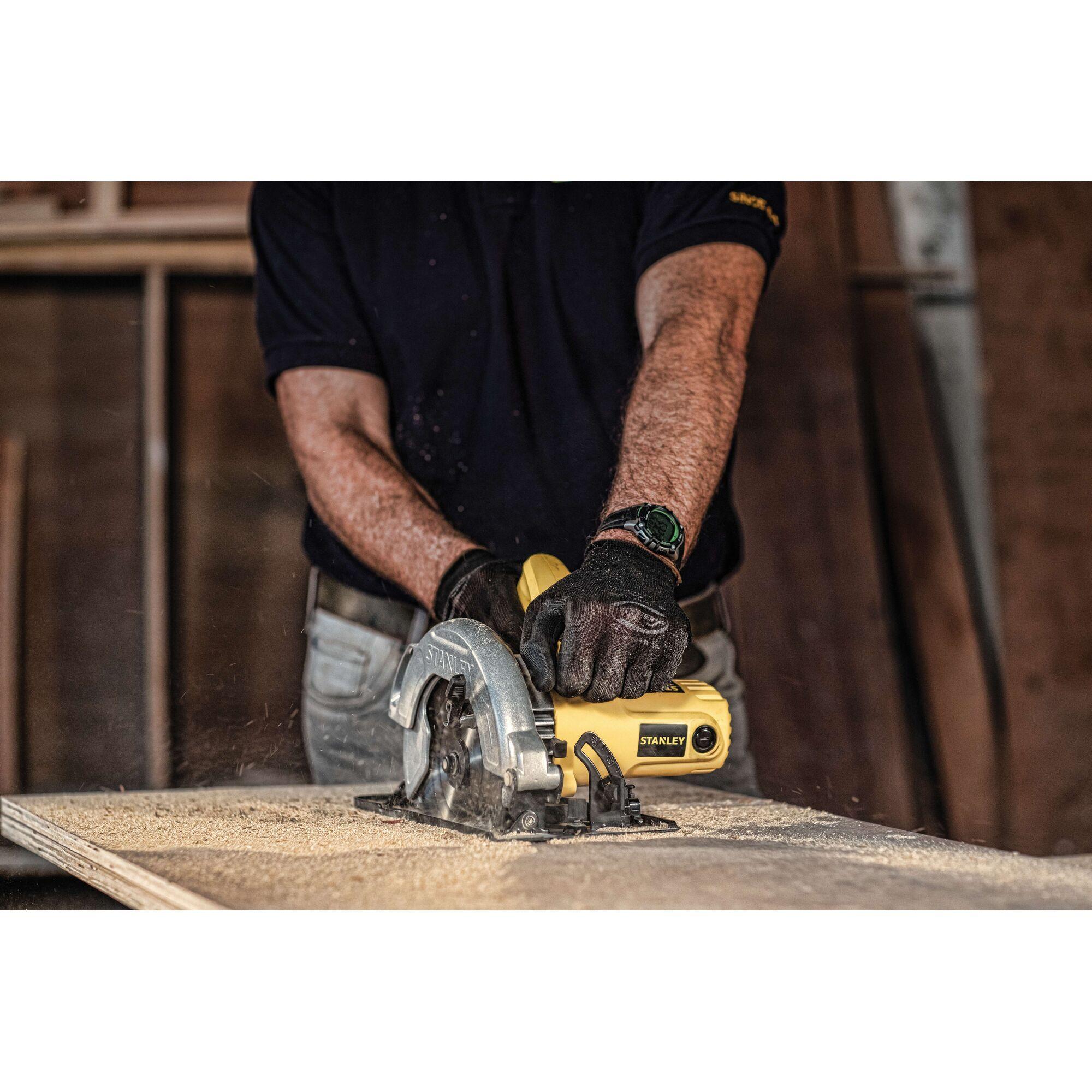 Sierra circular 7-1/4' 1600W Stanley SC16-B2C-4