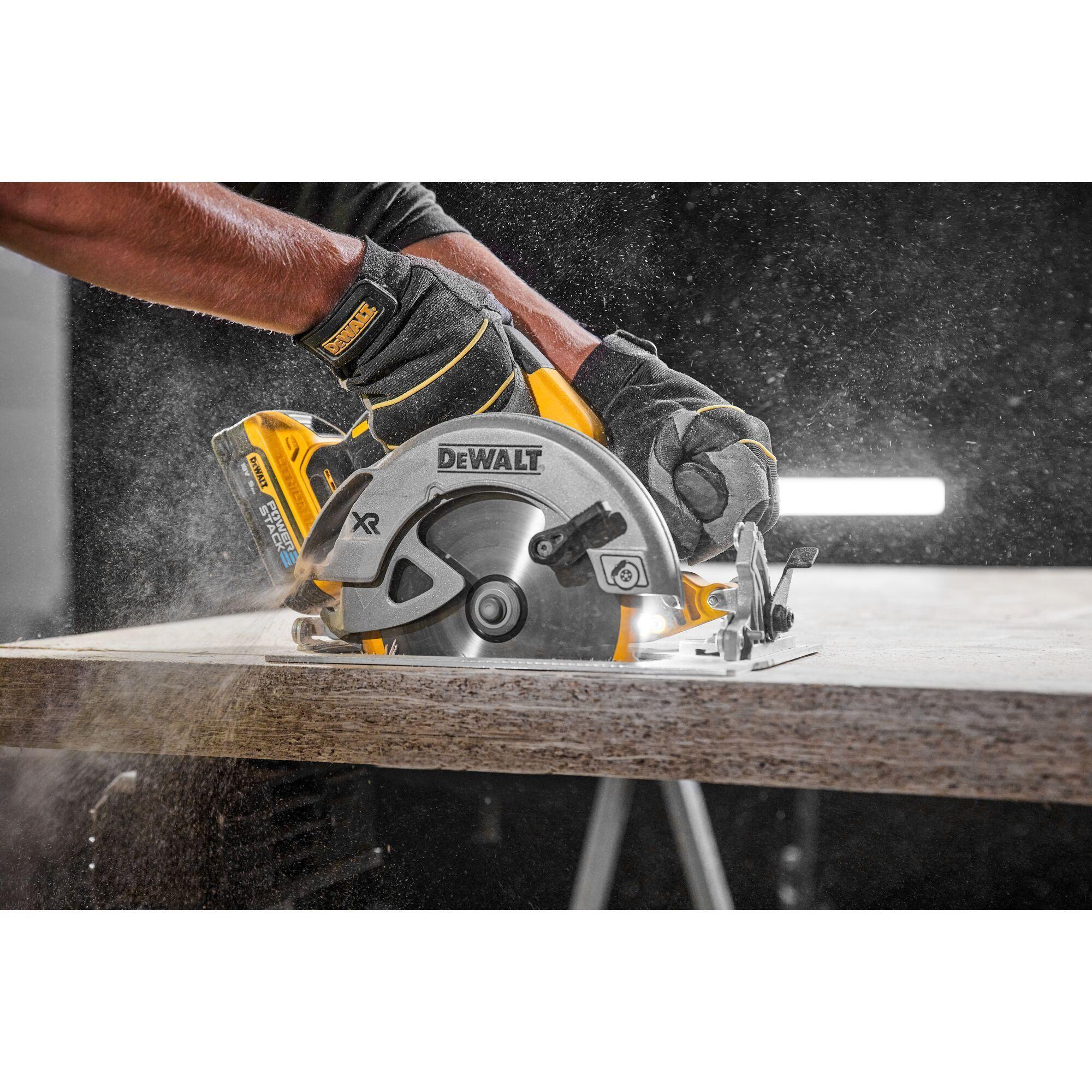 Kit Sierra Circular 7-1/4 20V +2 baterías Powerstack DEWALT-5