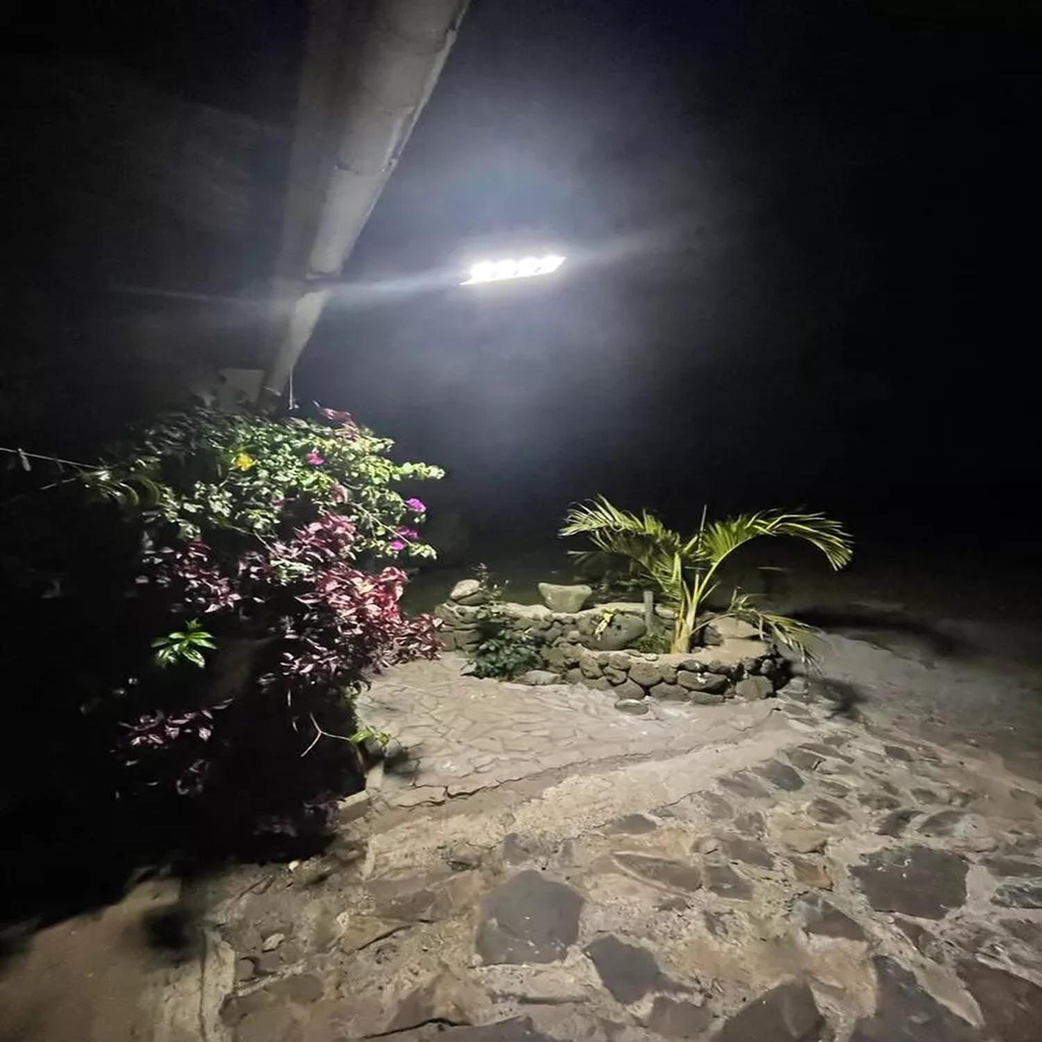 Foco Led Solar 400w Poste Exterior Focos Potentes-7