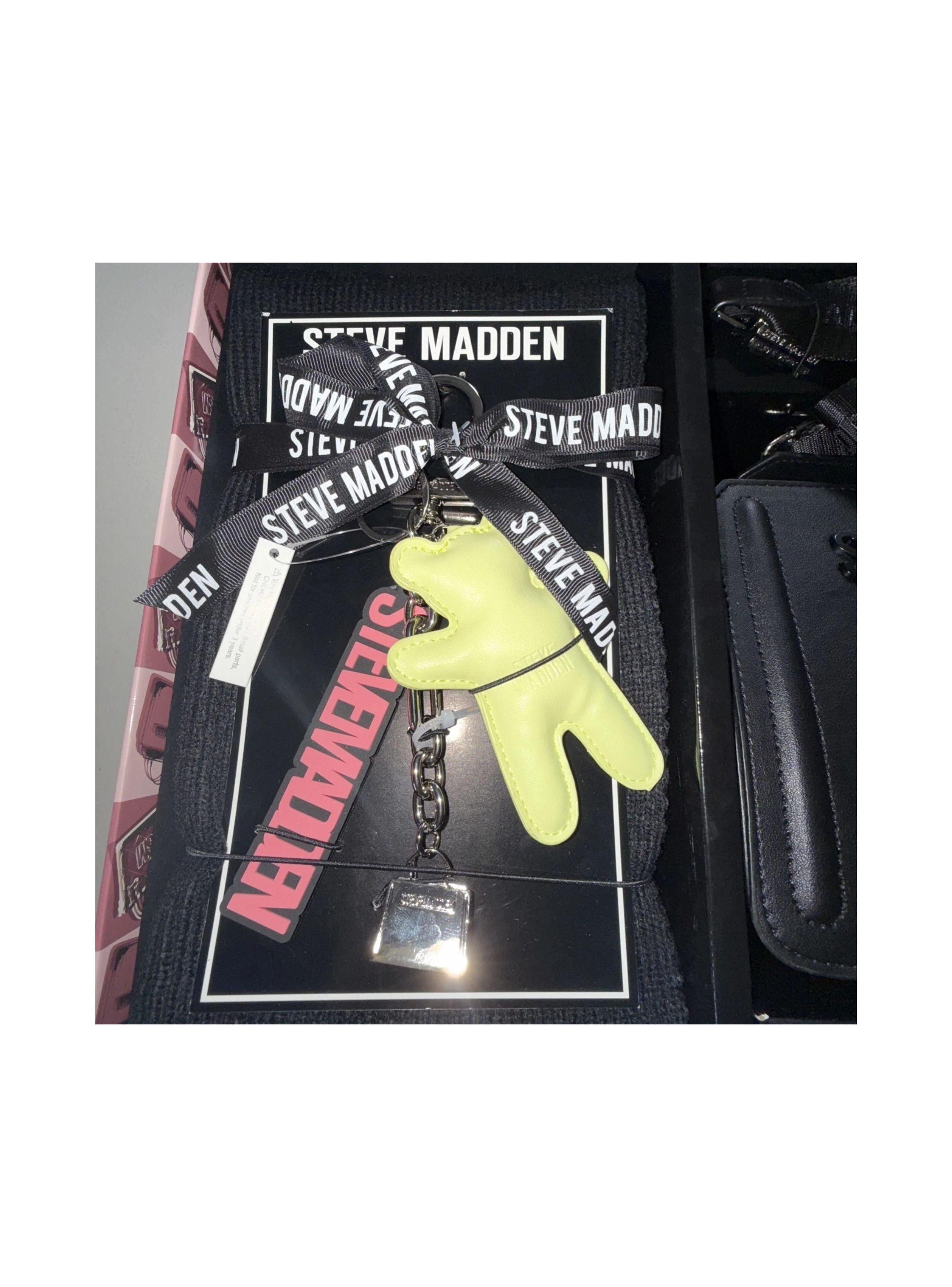 Crossbody Steve Madden Box Bevelyn Negro con Accesorios-3