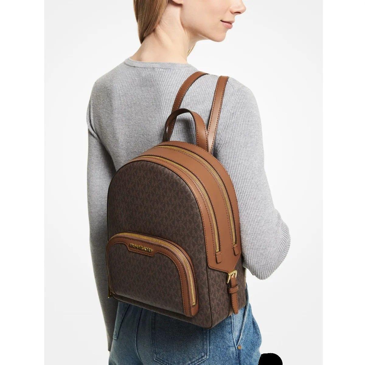 Mochila Michael Kors Jaicee Mediana Brown Signature Monotem tica-2