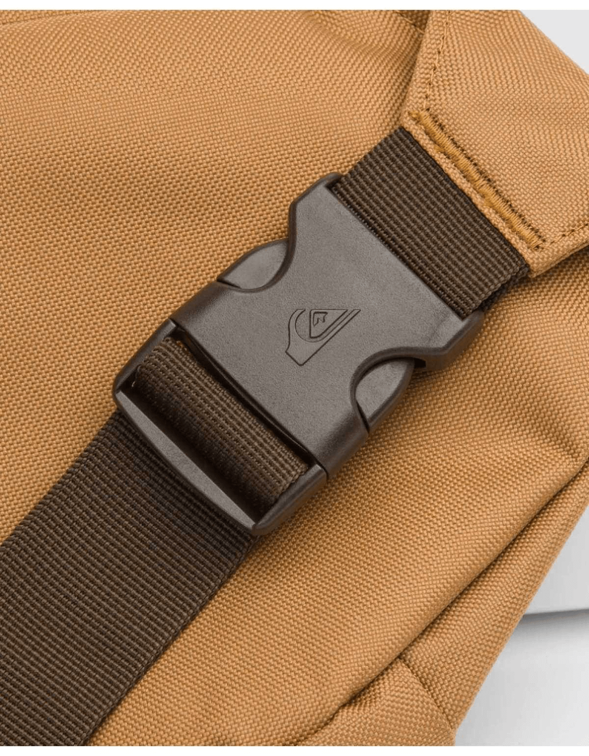 Banano Quiksilver Lone Walker Cafe-6