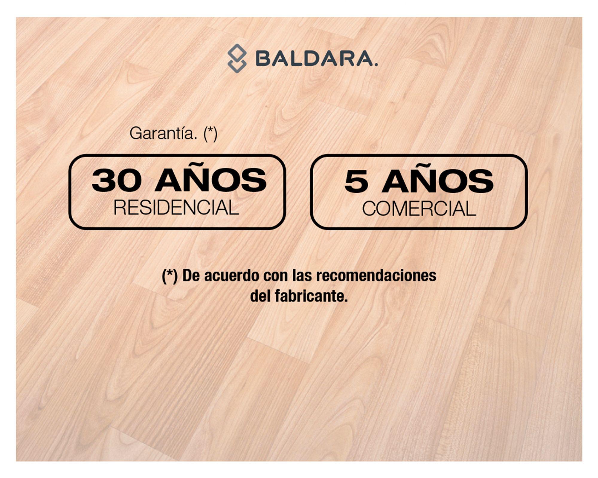 Piso flotante Classic Touch oak pleno 8 mm 2.40 m2-7