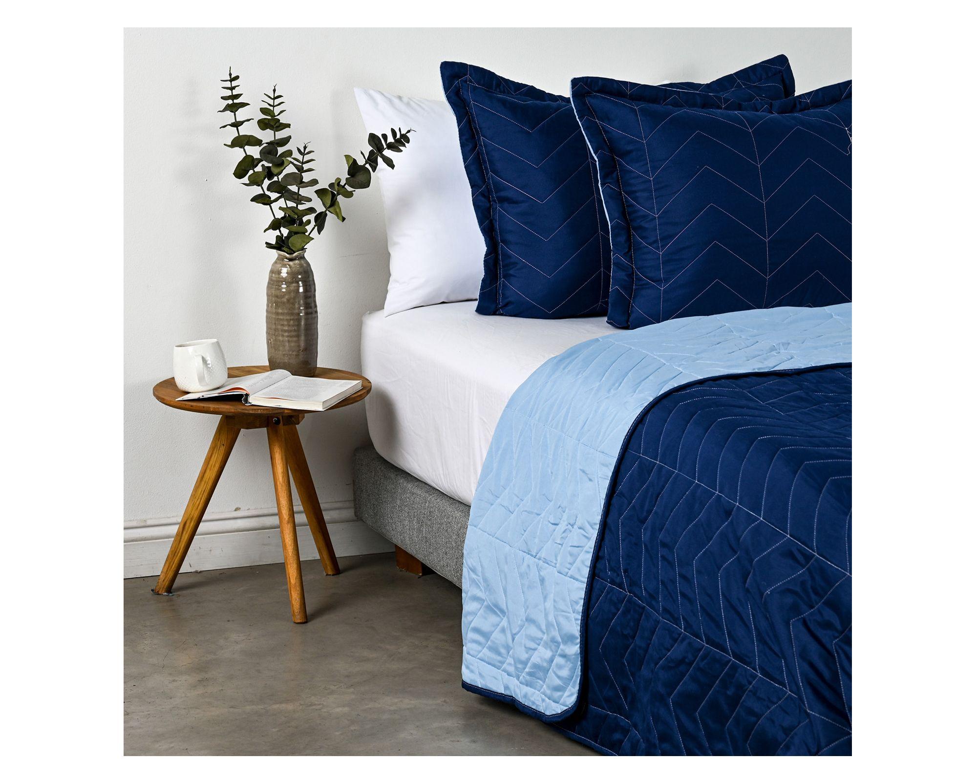 Quilt Bicolor azul/celeste king-1