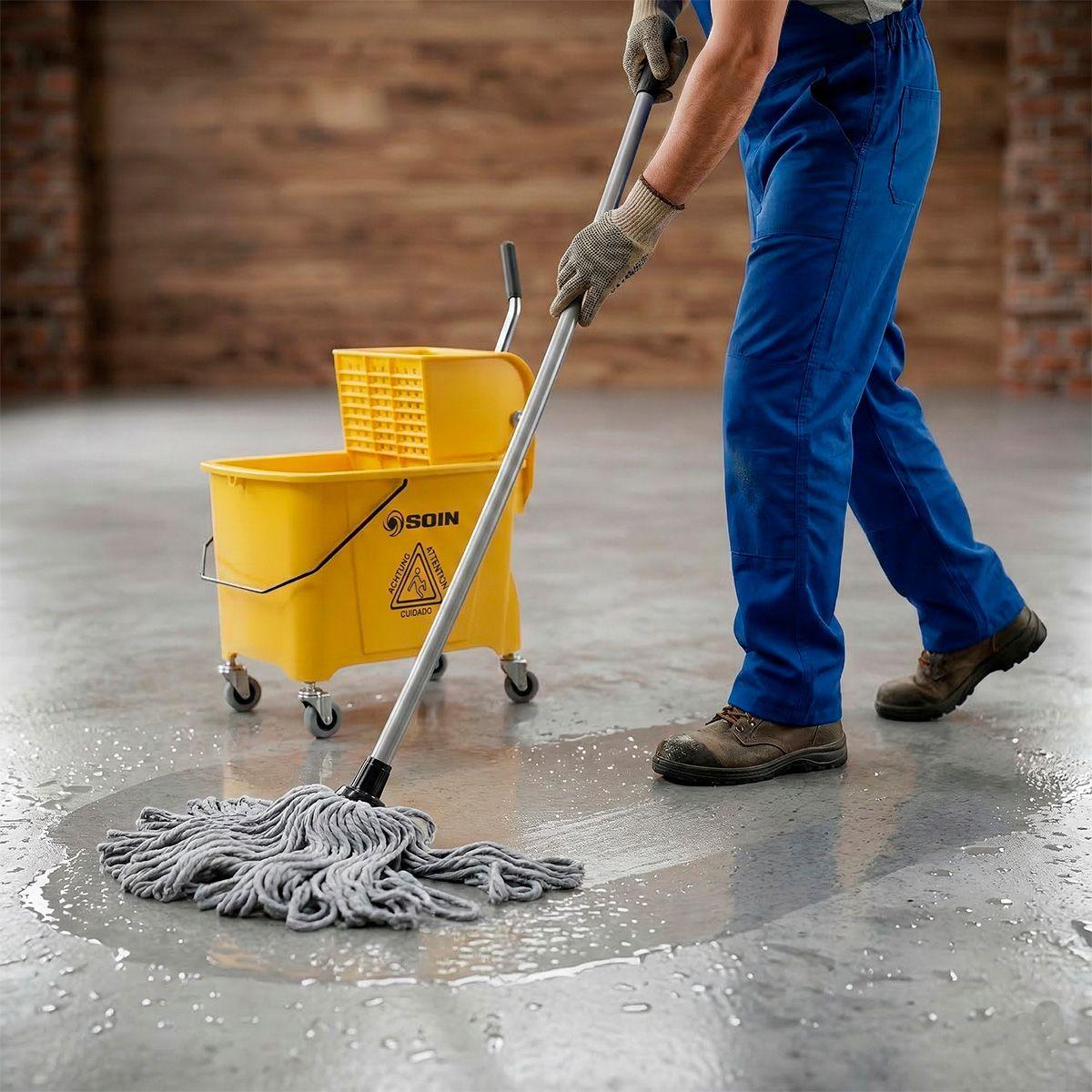 Carro Estrujador Industrial De Mopa 20 L SOIN-4