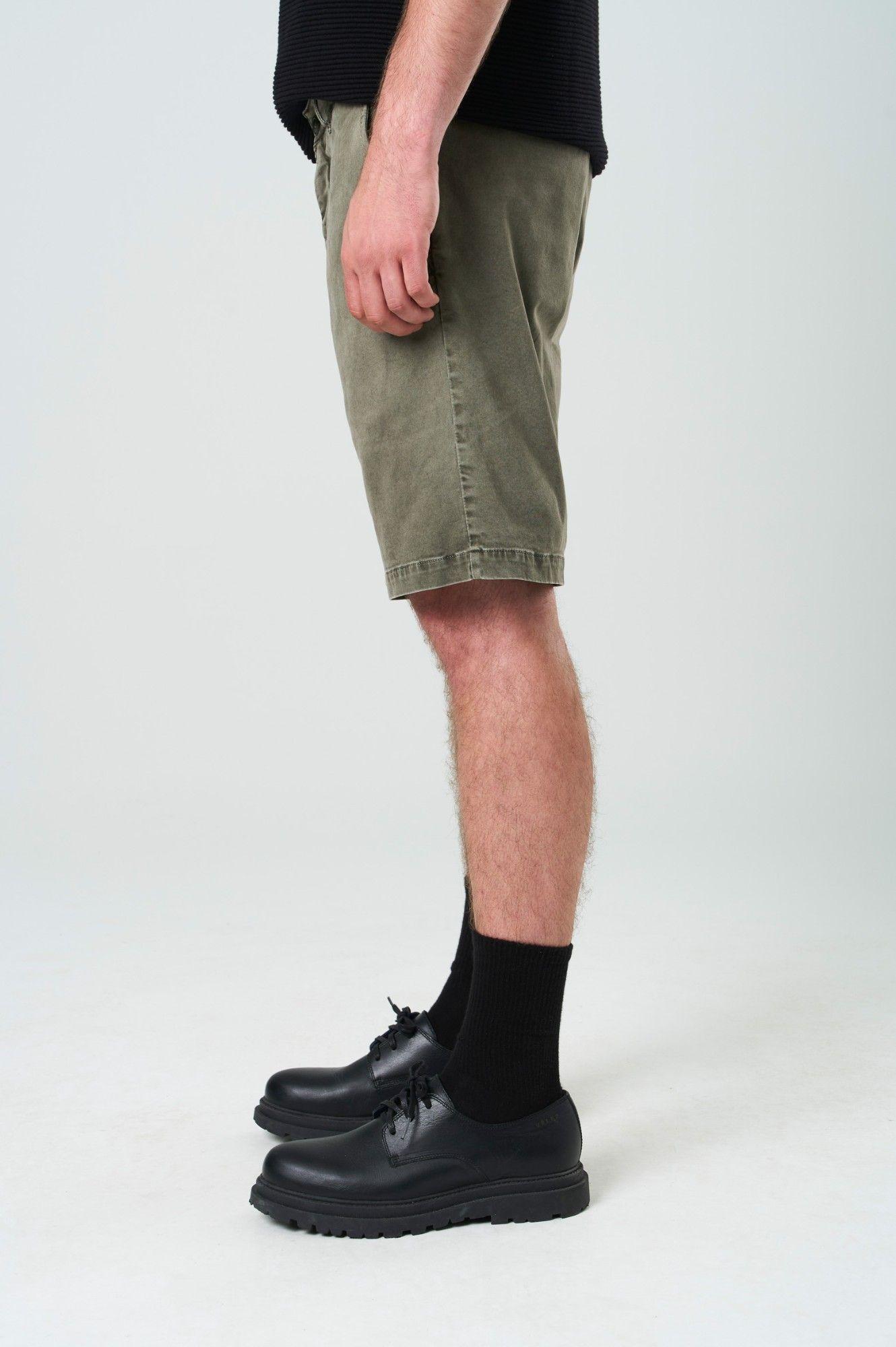 Vélez Short Bermuda Drill Hombre Silueta Amplia Verde Oliva-4