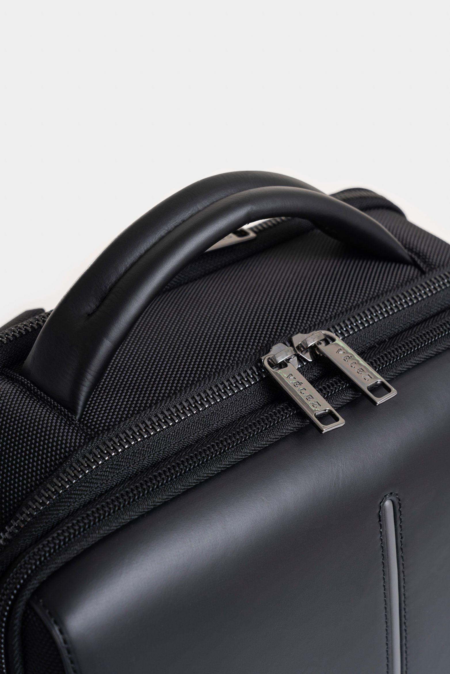 Vélez Mochila Oasis Lona Hombre Detalle Negro-3