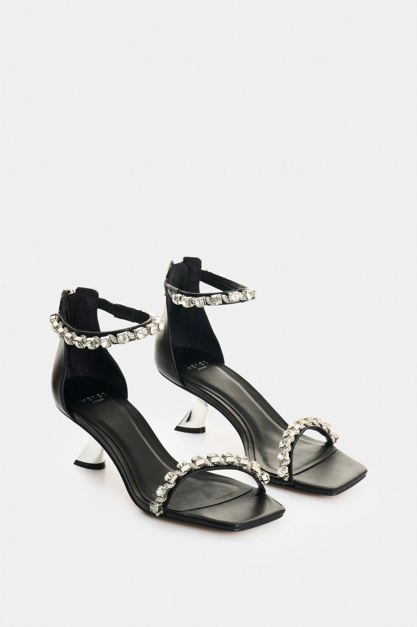 Vélez Sandalia Tacón Cuero Mujer Anahí Negro-1