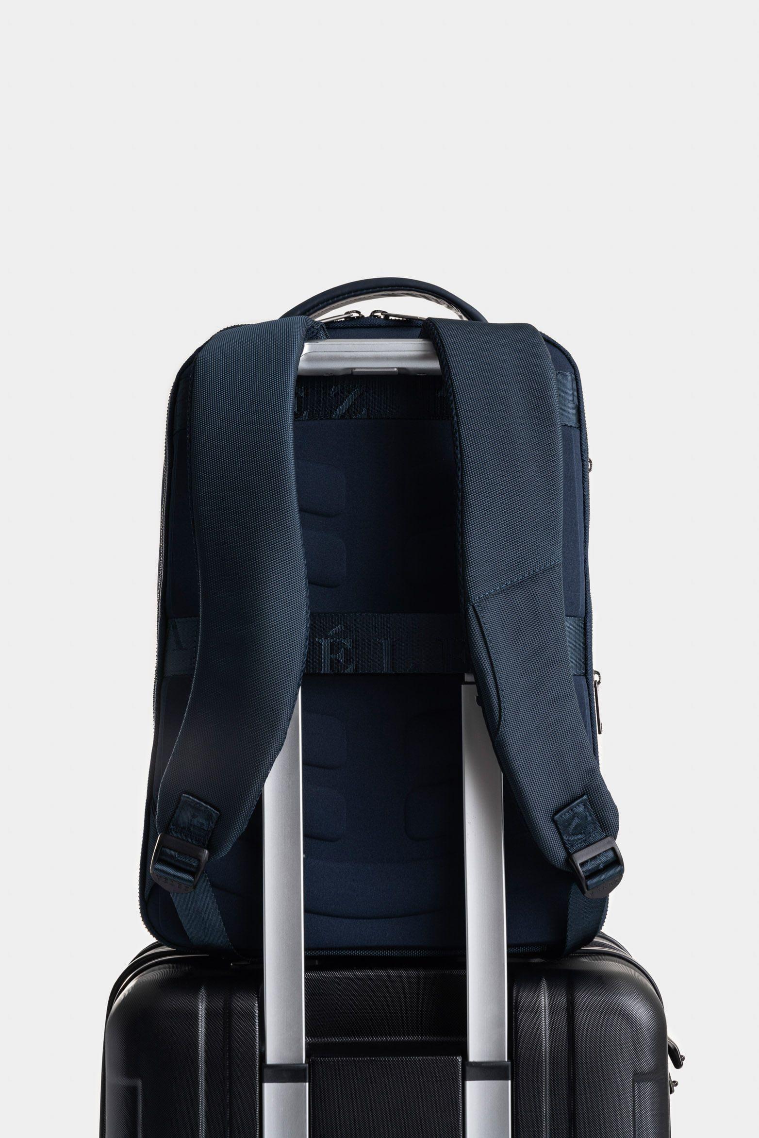 Vélez Mochila Oasis Lona Hombre Detalle Azul Oscuro-2
