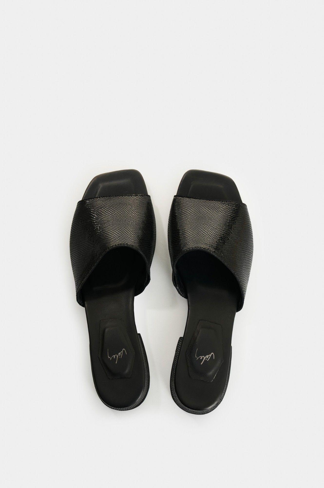 Vélez Sandalia Plana Cuero Gamuzado Mujer Coralia Negro-3