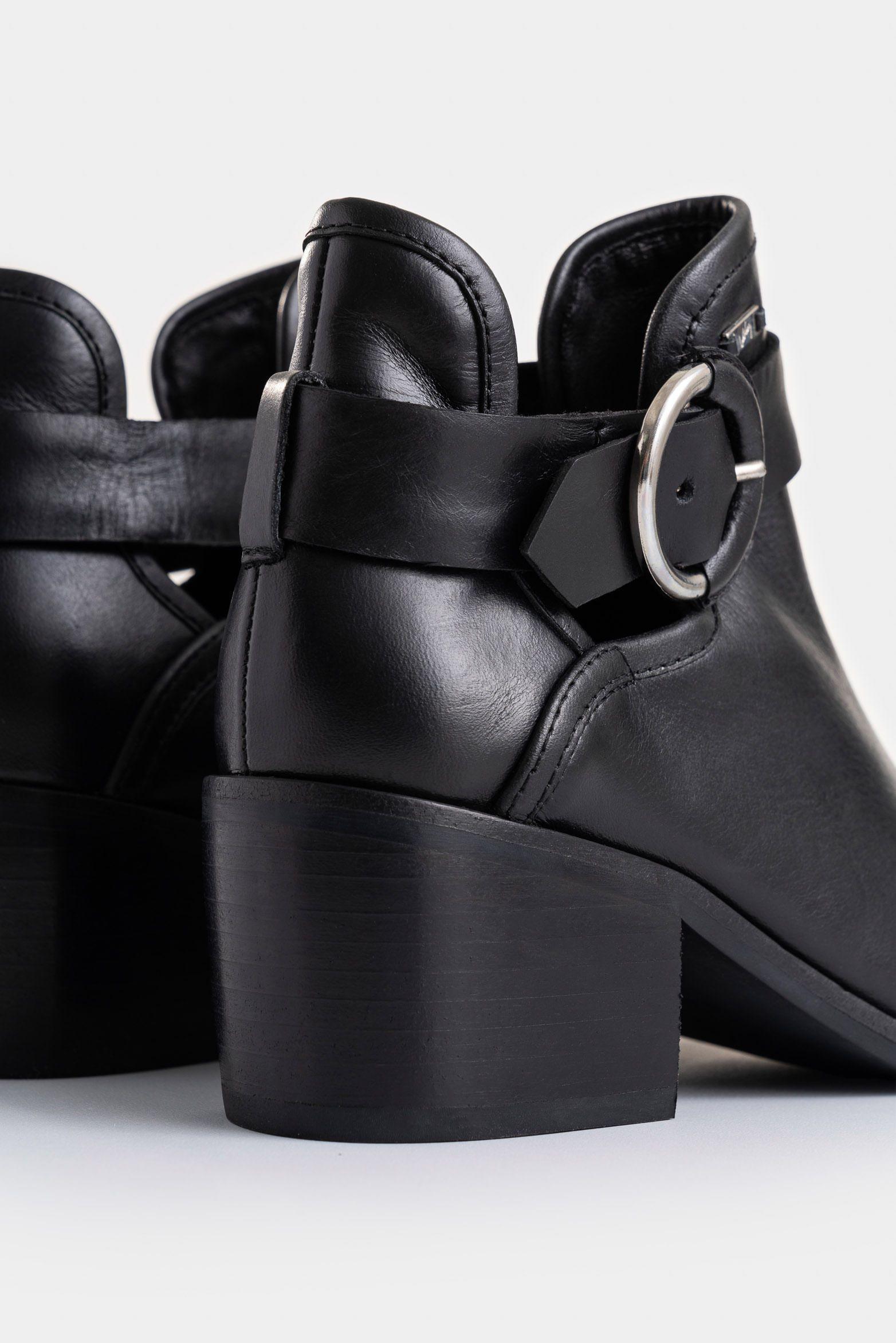 Vélez Botines Tacón Campina De Cuero Hebilla Negro-4