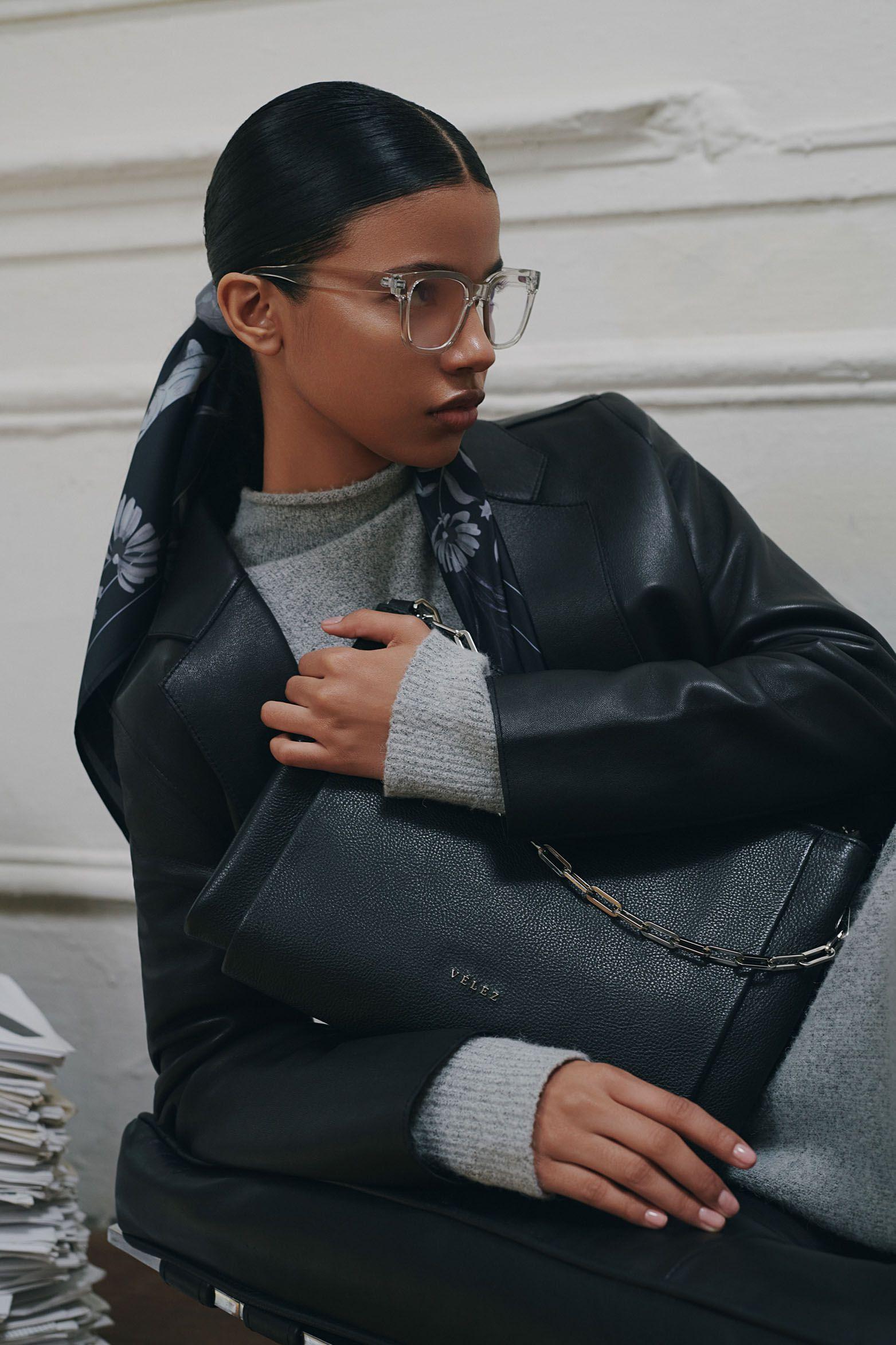 Shopping Gliceria de cuero para mujer detalle cadena negro-5