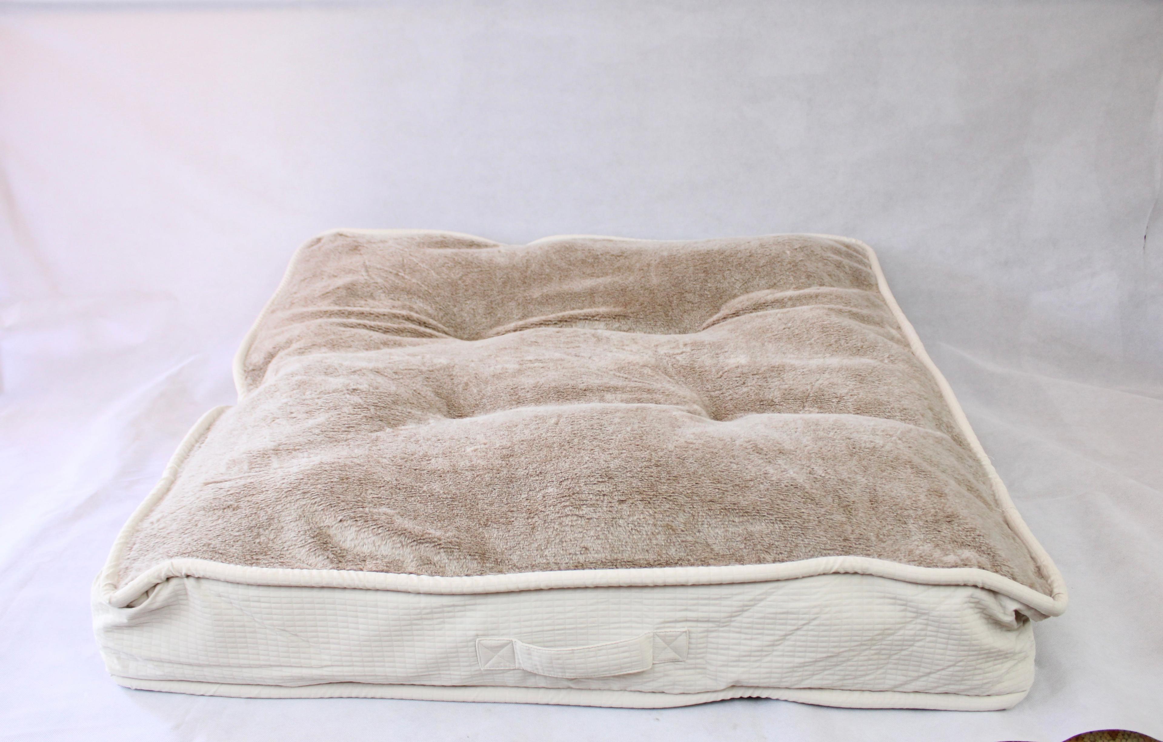 Cama Cojín mascotas Kate Classic Crema M Dog Republic-2