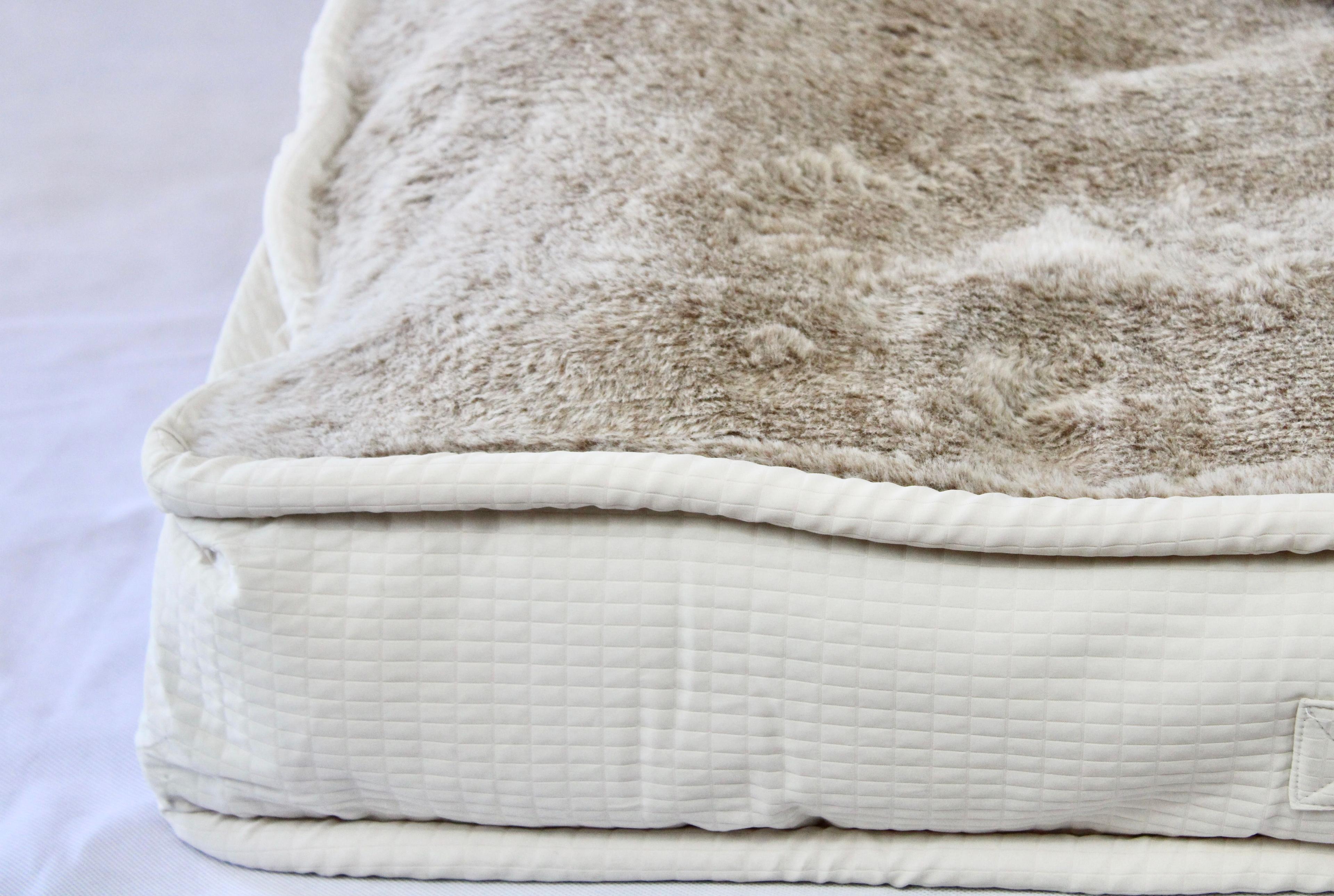 Cama Cojín mascotas Kate Classic Crema M Dog Republic-3