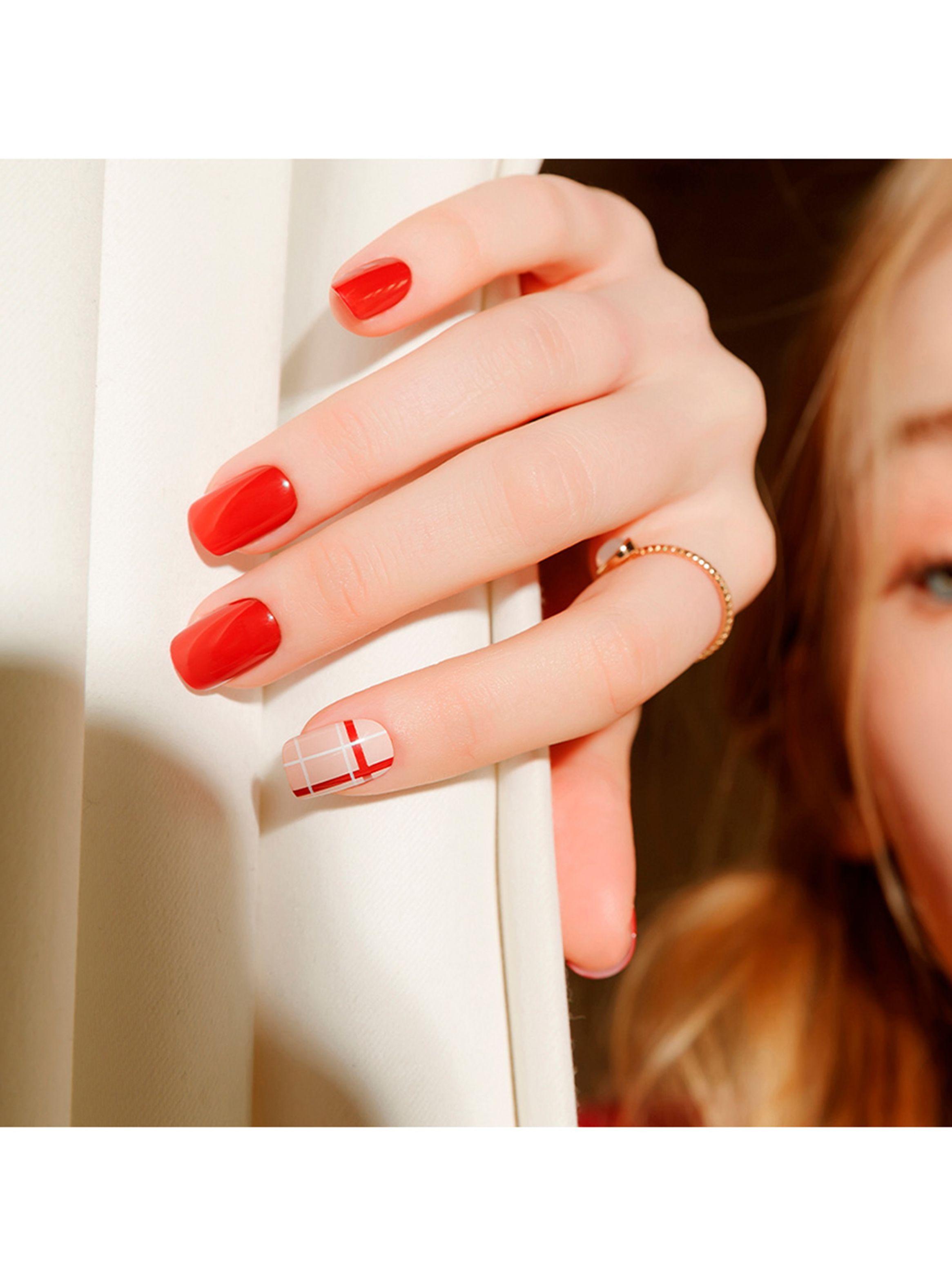 MUZMAK - Uñas Press On About Red Regular Square 36 U.-2