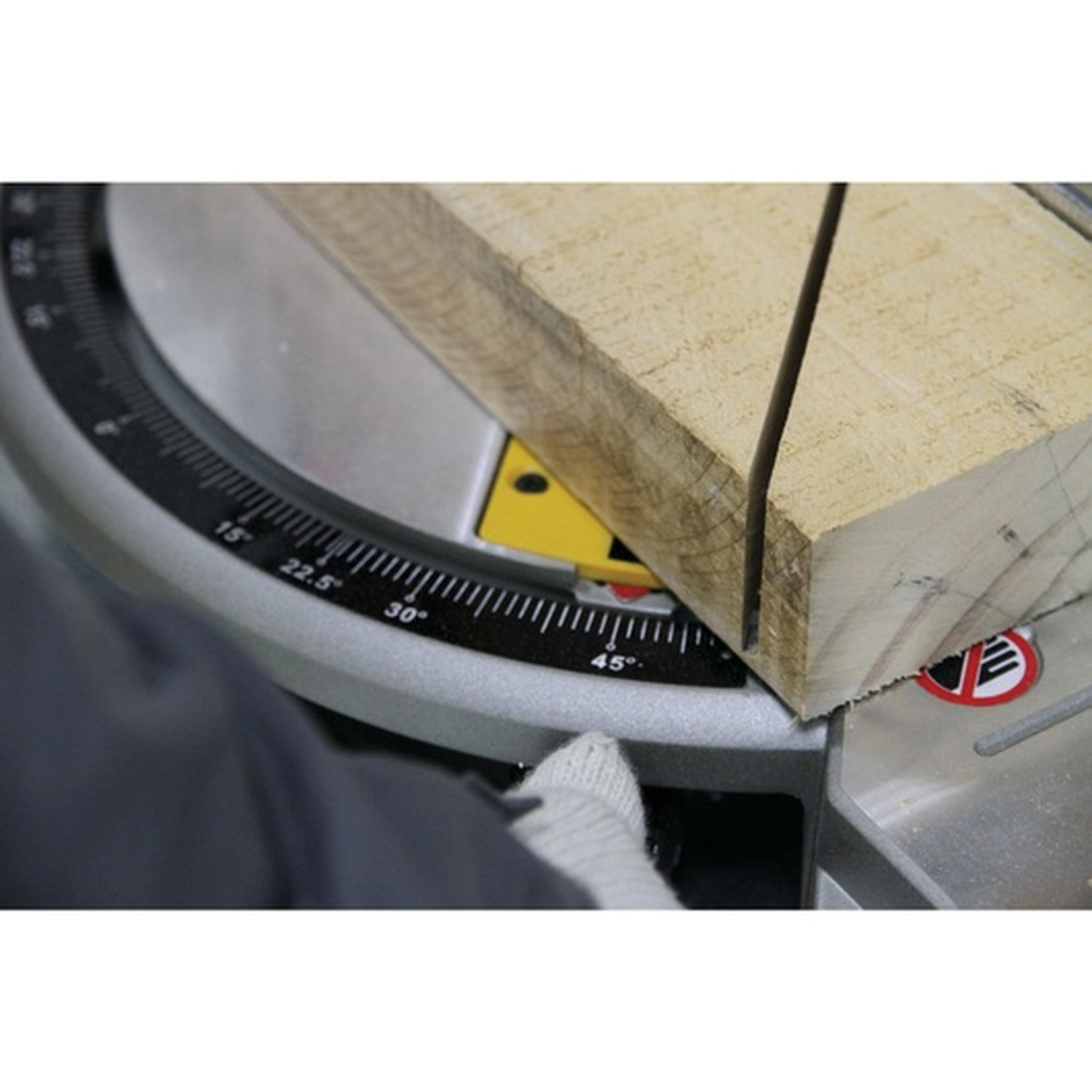 Sierra Ingleteadora de 10" (254mm) 1650W DW714 Dewalt-8