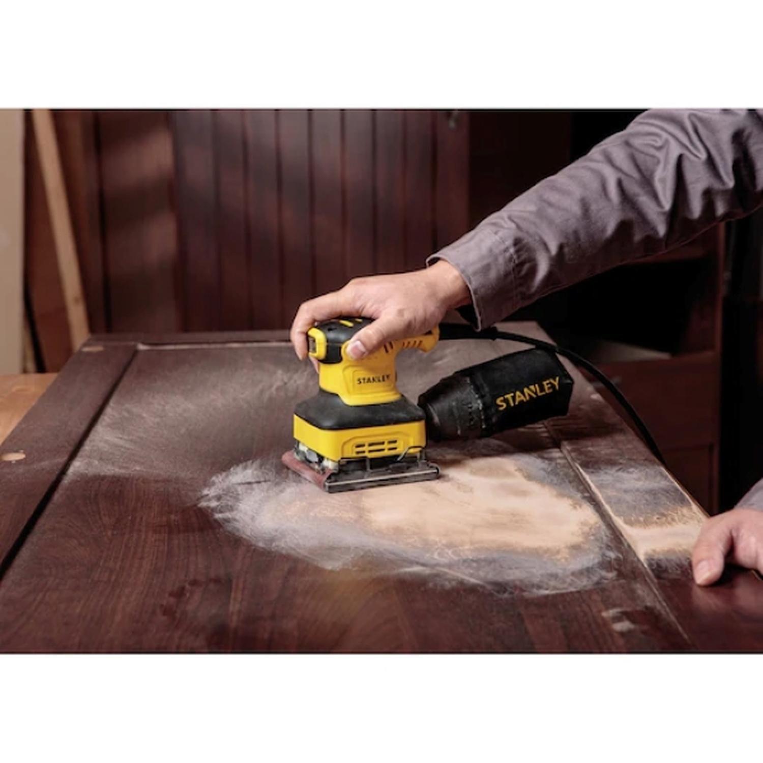 Lijadora Orbital 1/4" 240W SS24-B2C Stanley-3