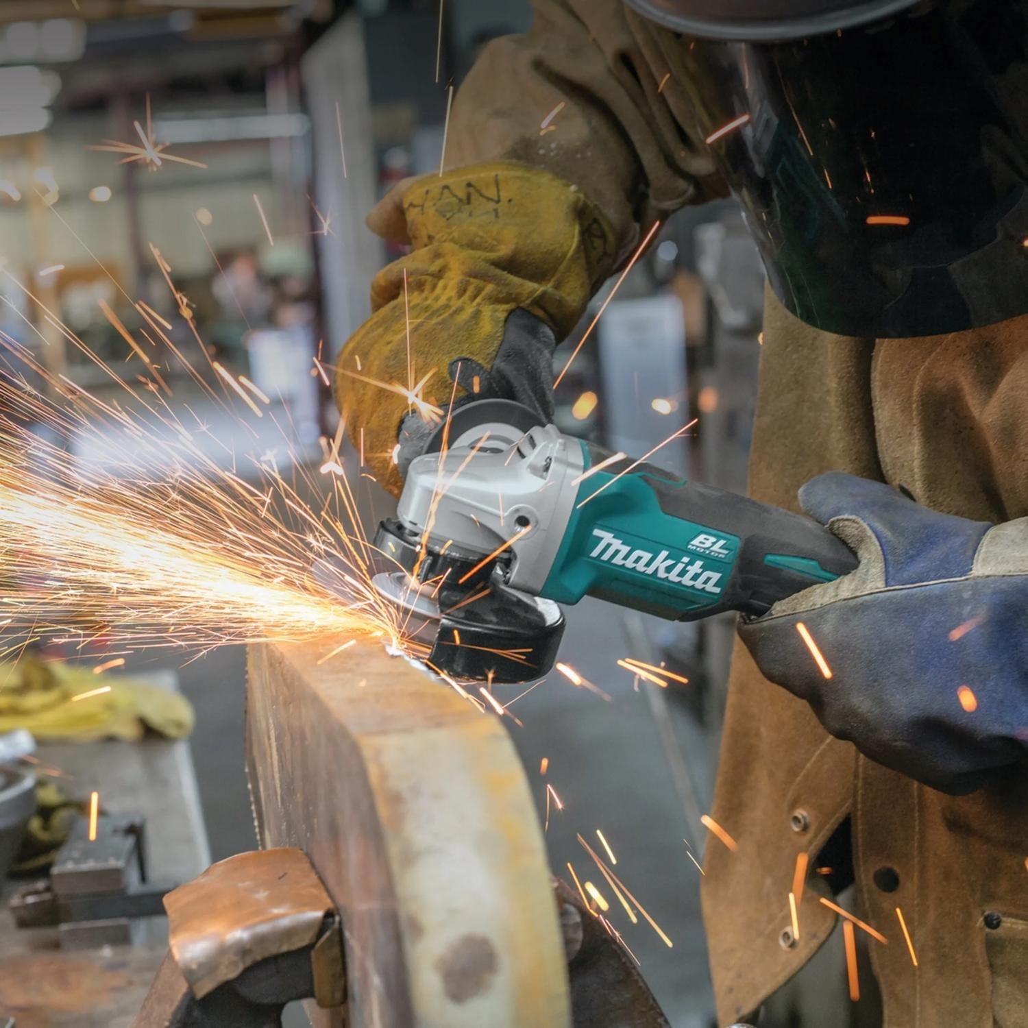 Esmeril Angular Inalámbrico 4 1/2 DGA455RF Makita carg+bat-3