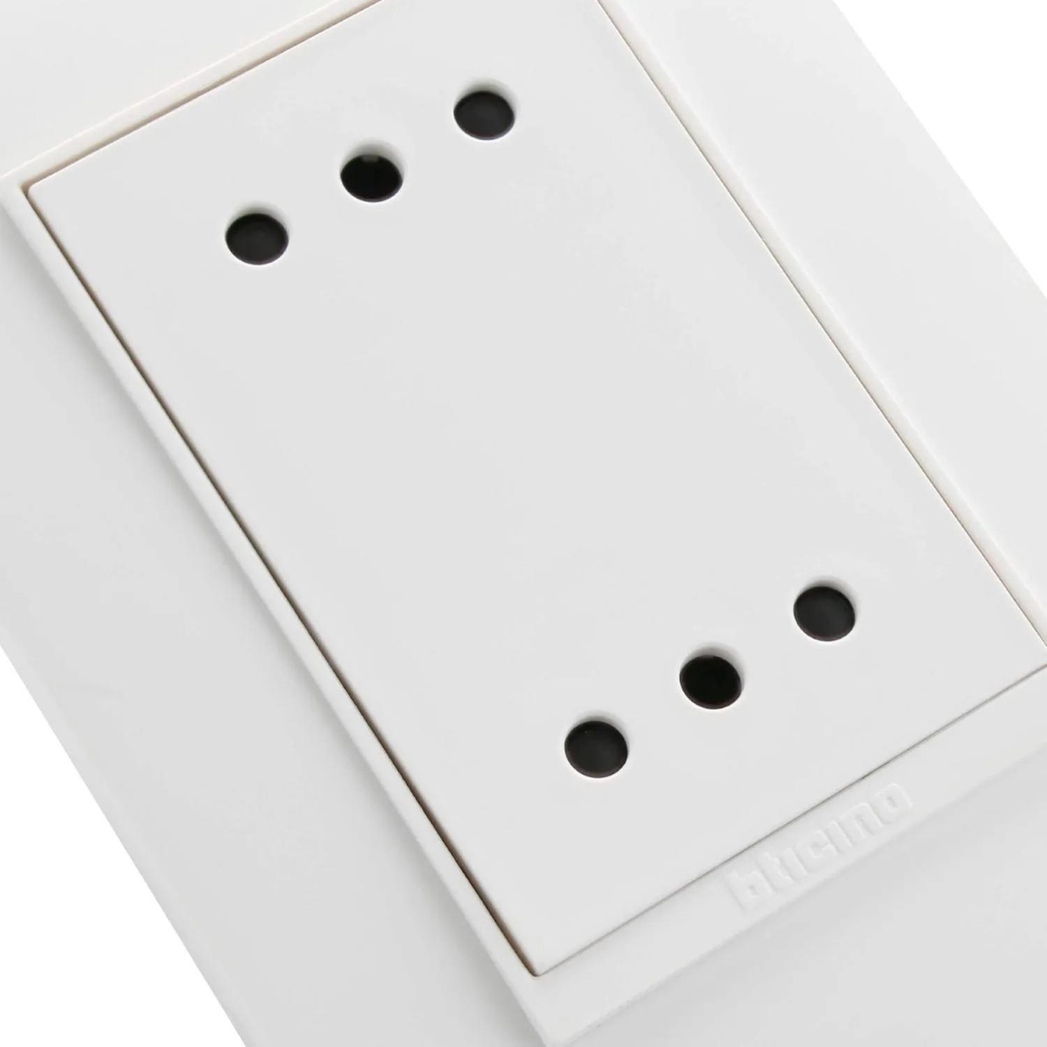 Tomacorriente Doble 2P+T 10A Blanco Lúzica PU1213 Bticino-3