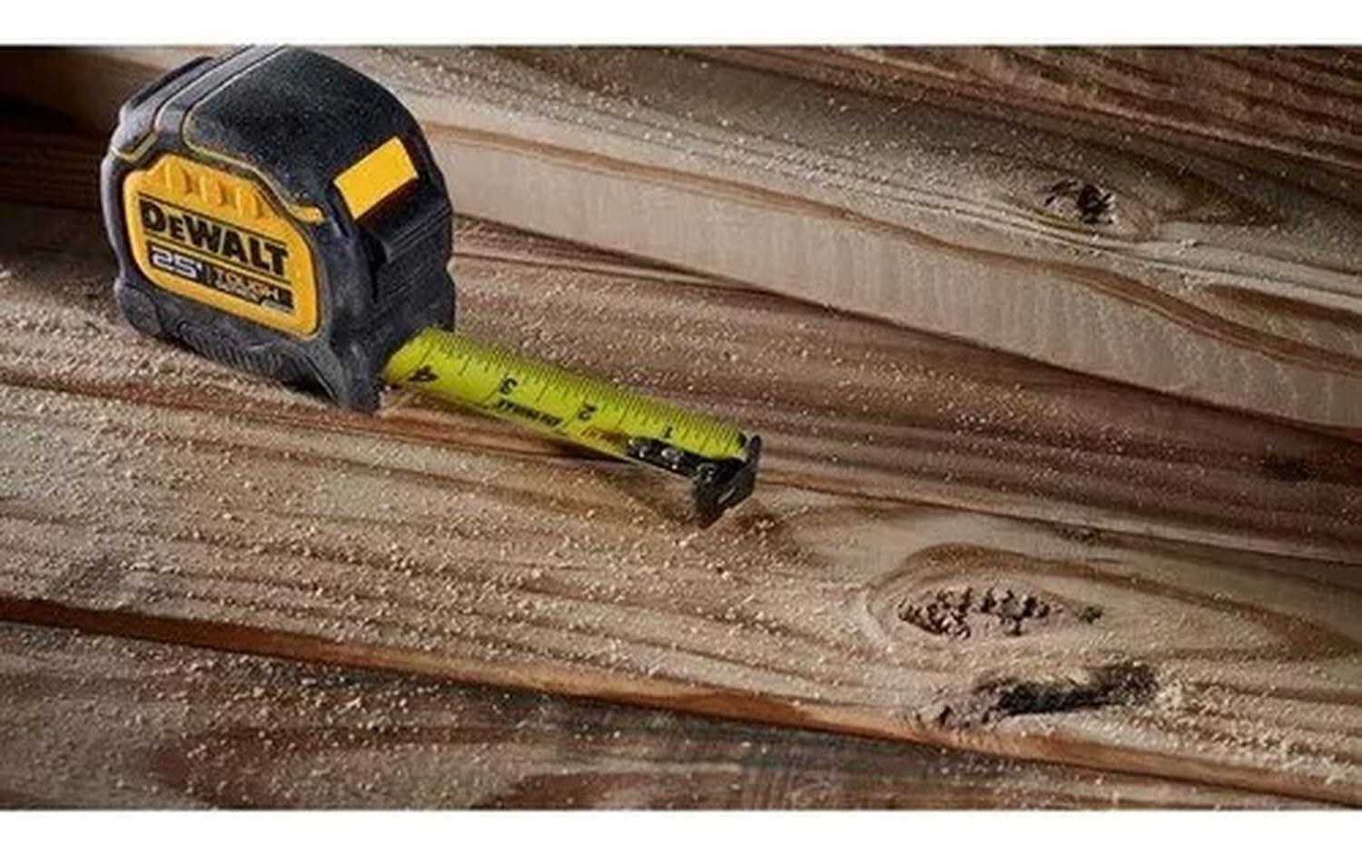 Huincha De Medir Atomic Com Seriestm 8m/26 Dewalt.- E.o-2
