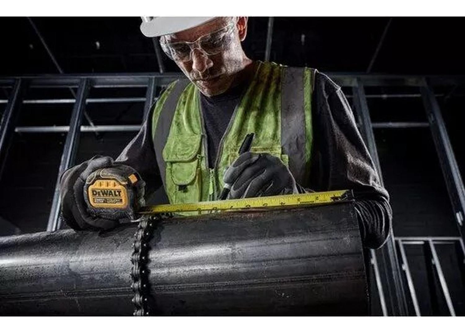 Huincha De Medir Atomic Com Seriestm 8m/26 Dewalt.- E.o-3