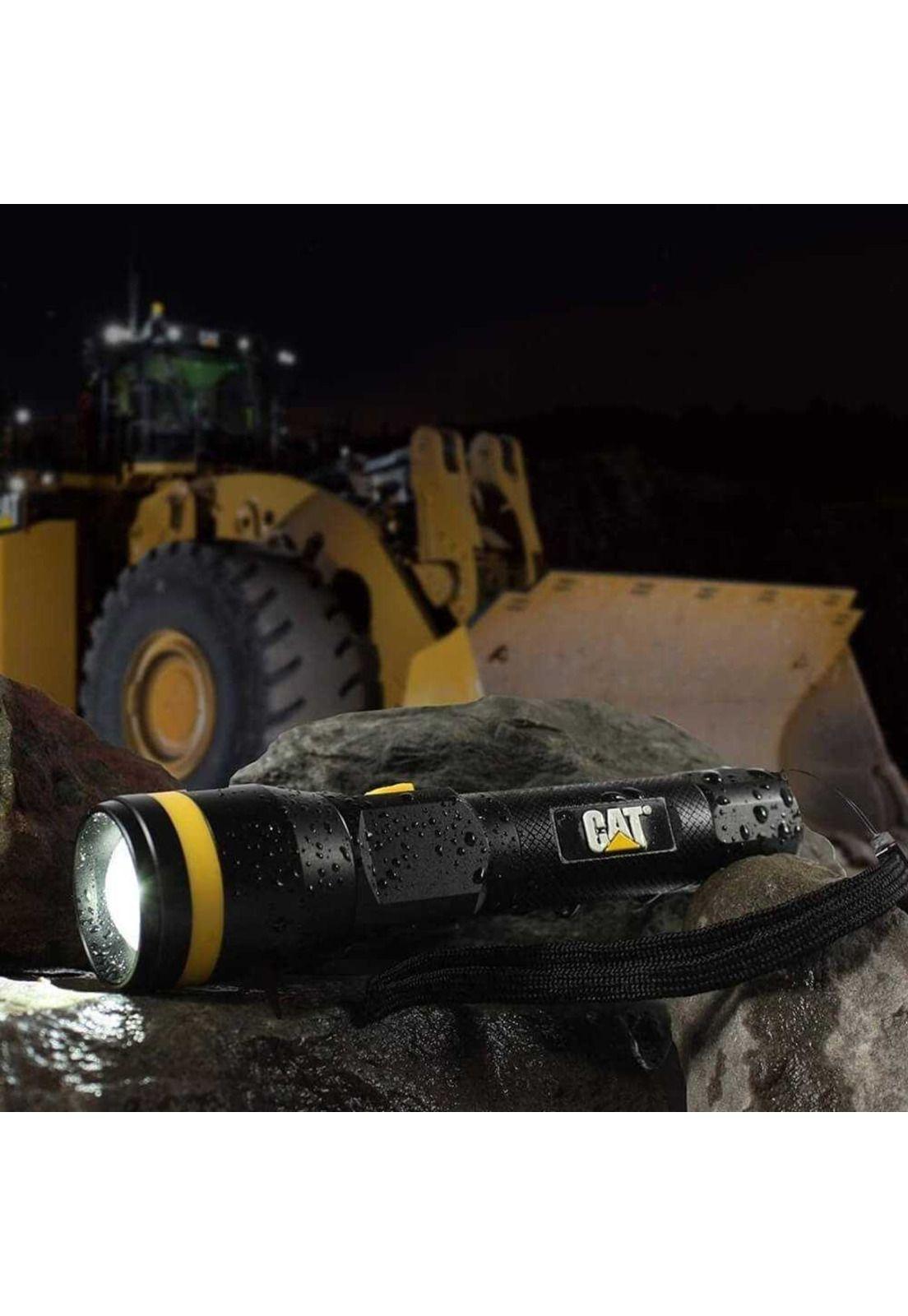 LINTERNA LED TACTICA ENFOQUE REGULABLE CAT CT2500 LUMENES 300-2