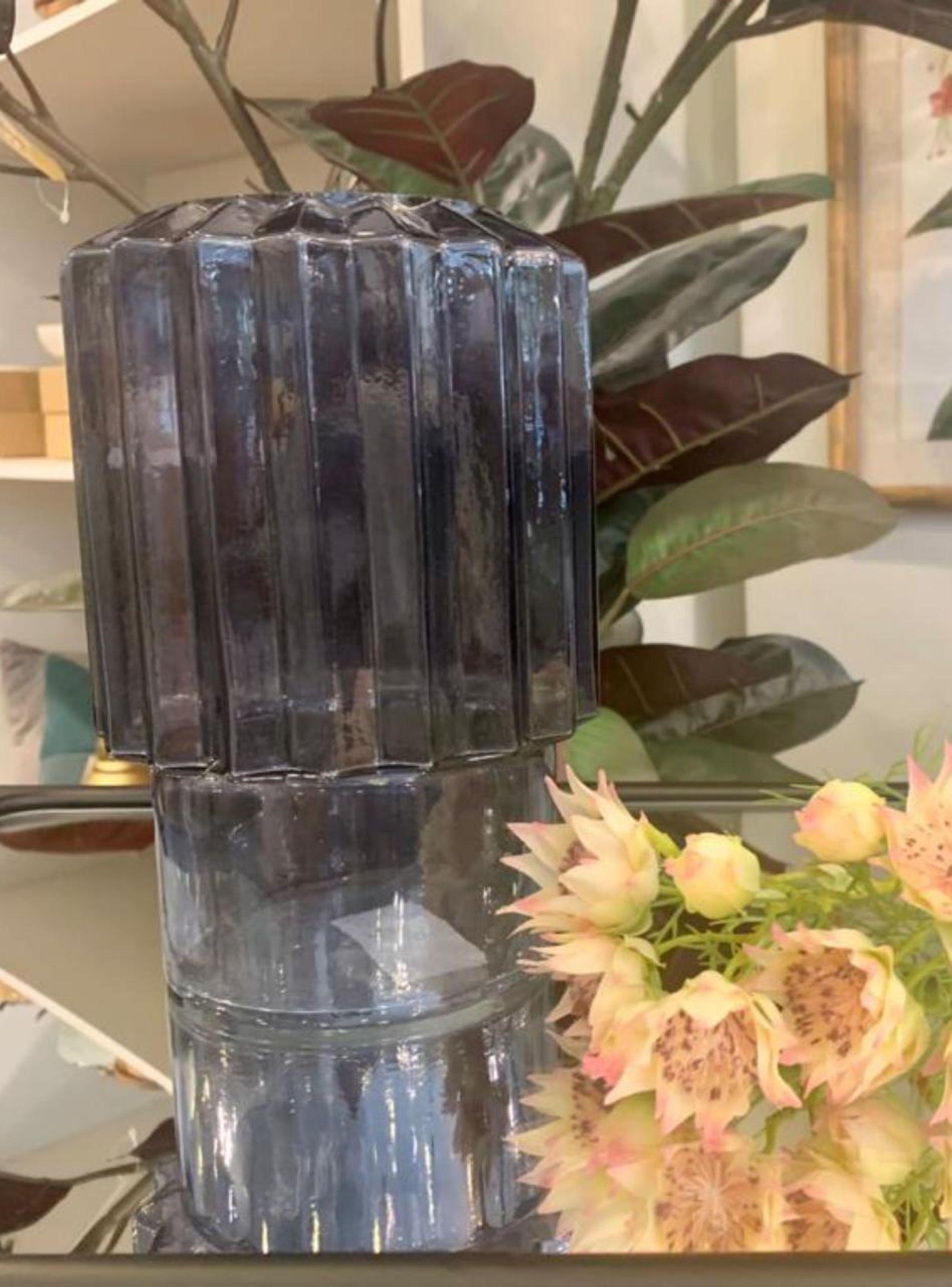 Florero  vidrio bianca blue 23 cms-3