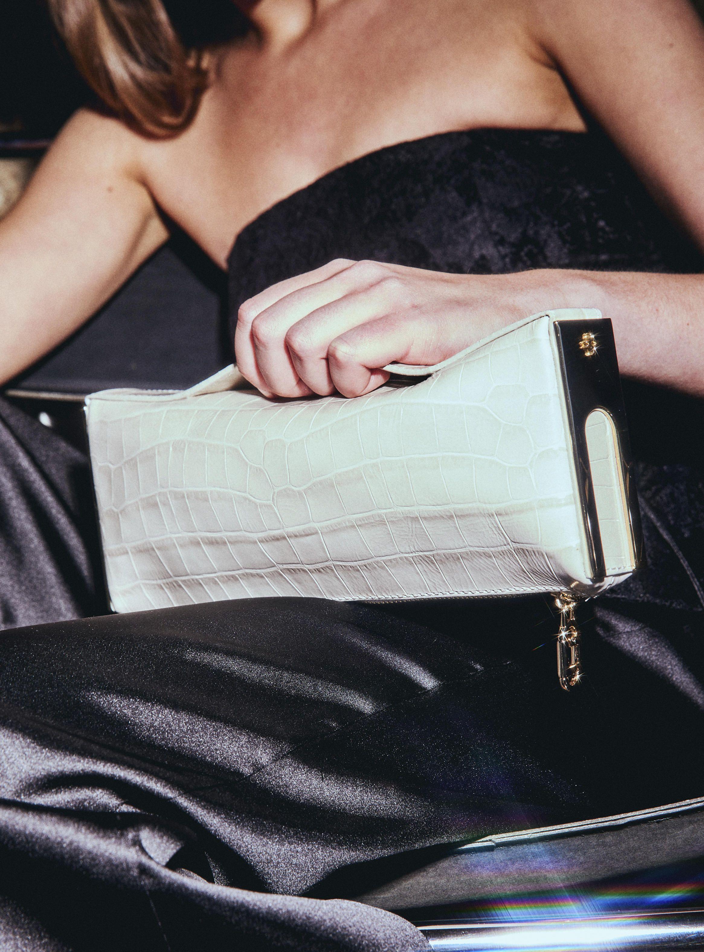 Cartera Clutch Cuero Fiesta Luz Da Lua - LDM0182-0