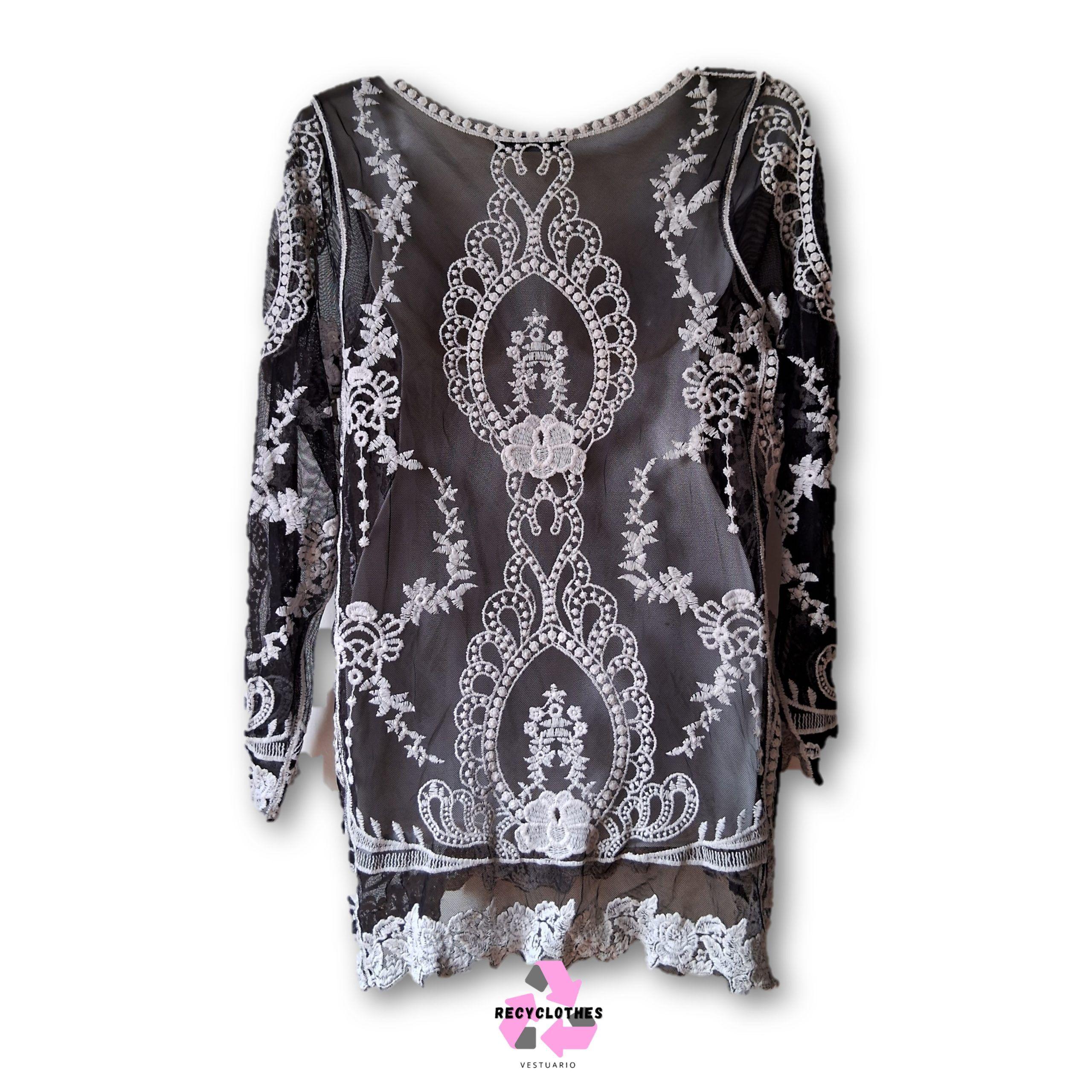Polera Negra S Yourenotalone-2